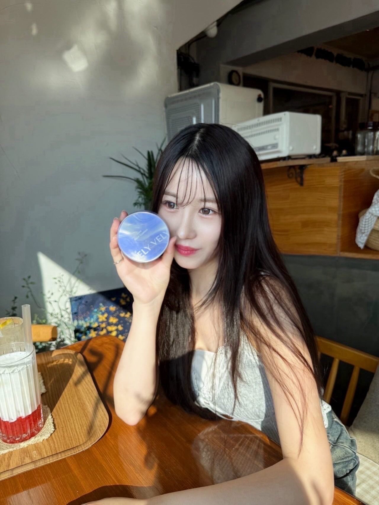 ちゃま on LIPS 「韓国オンニみたいなツヤ肌になれちゃう🇰🇷velyvelyのファ..」(1枚目)