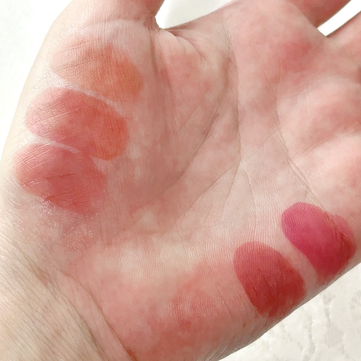 アンフレームドハイドロブロウティント/Oddtype/リップティントを使ったクチコミ（3枚目）