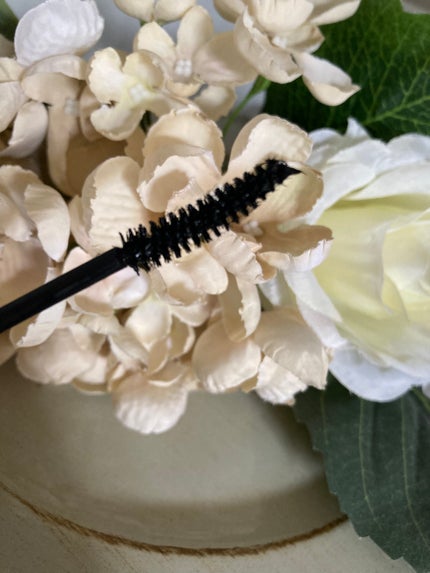 ヘビーローテーション エクストラロング マスカラのクチコミ「ヘビーローテーション エクストラロングマスカラ ¥764 Amazonにて購入しました。
商.....」(2枚目)