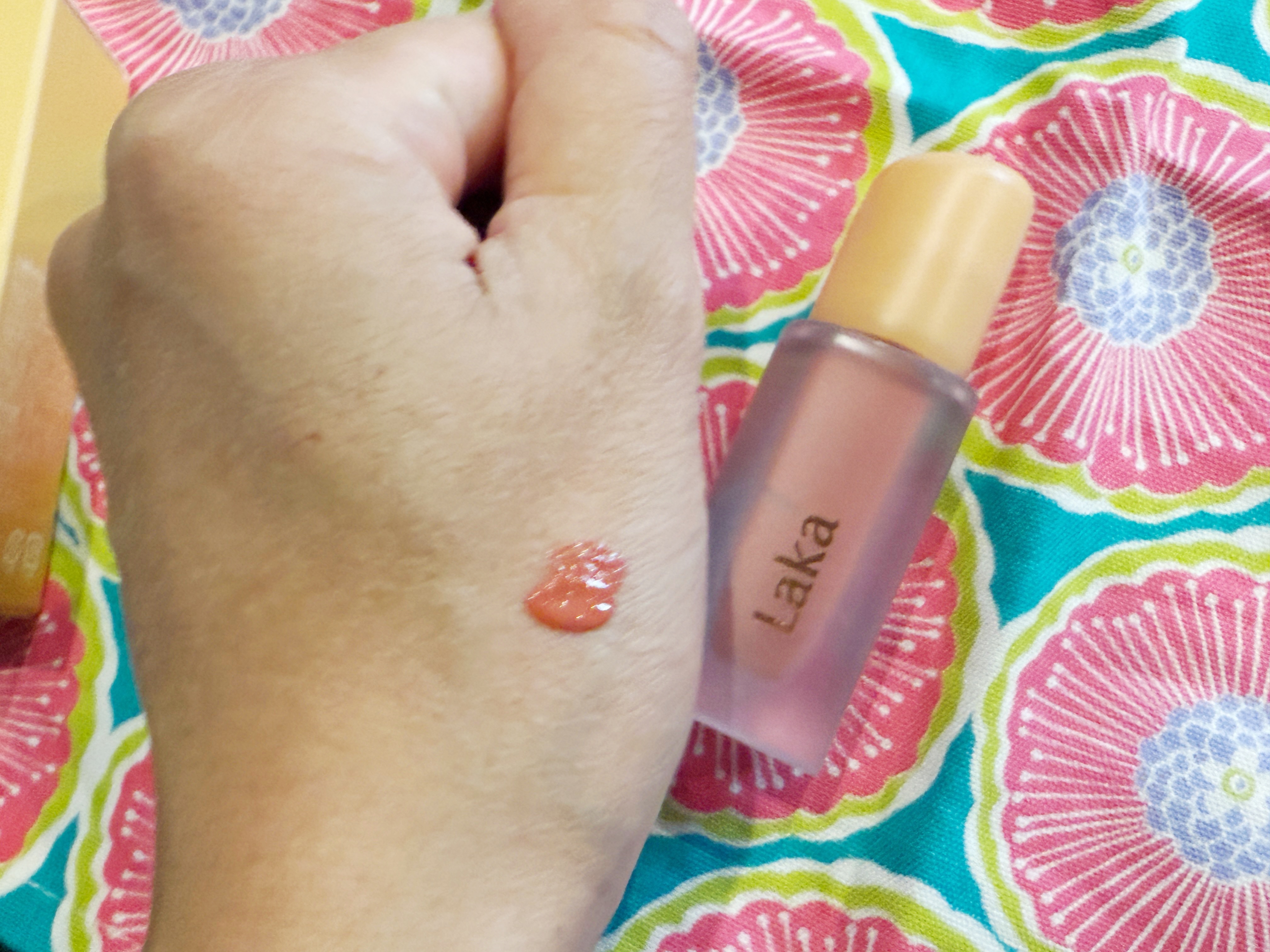 フルーティーグラムティント 125 マンゴー/Laka/リップティントを使ったクチコミ（3枚目）