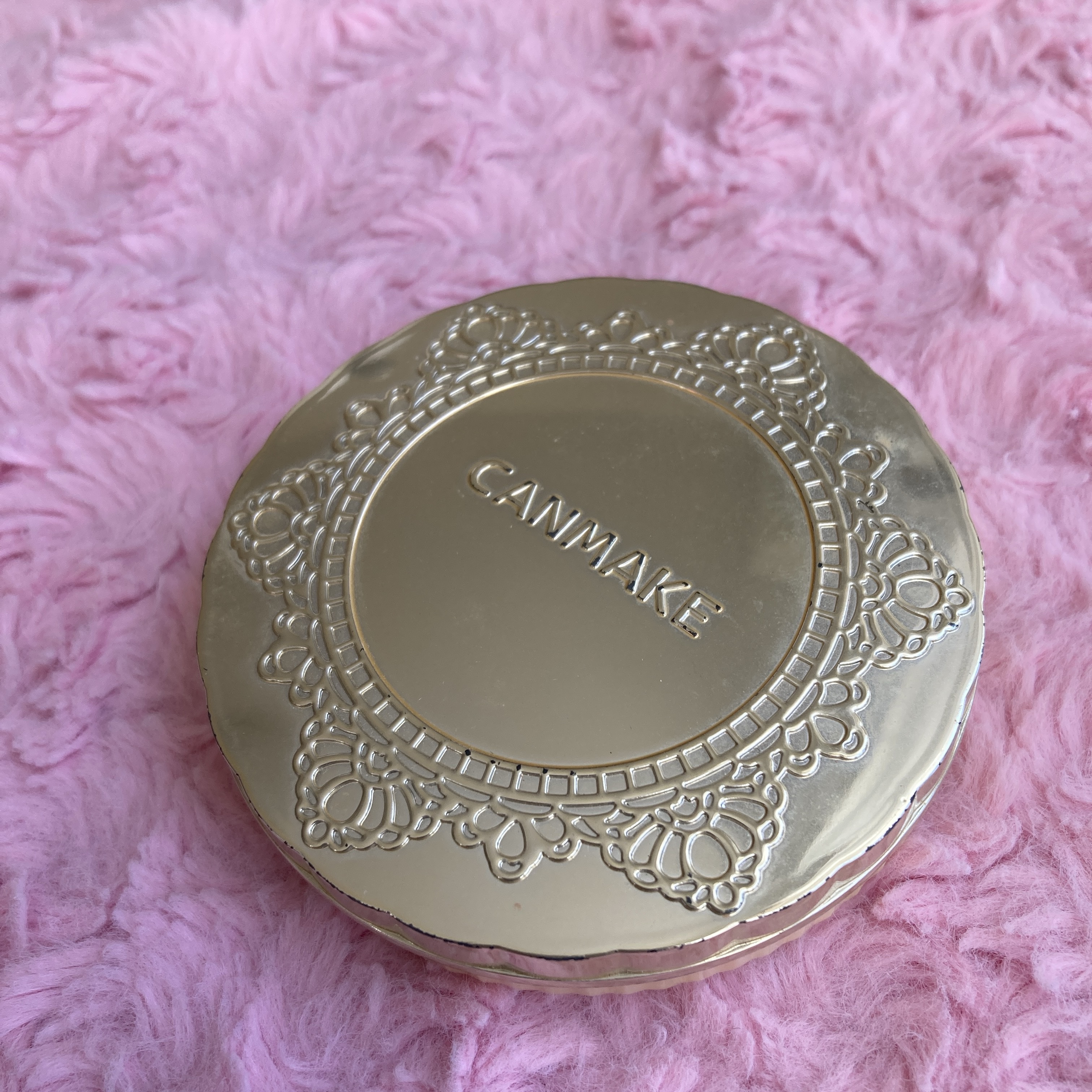 マシュマロフィニッシュパウダー MB マットベージュオークル（旧パッケージ）/キャンメイク/プレストパウダーを使ったクチコミ（1枚目）