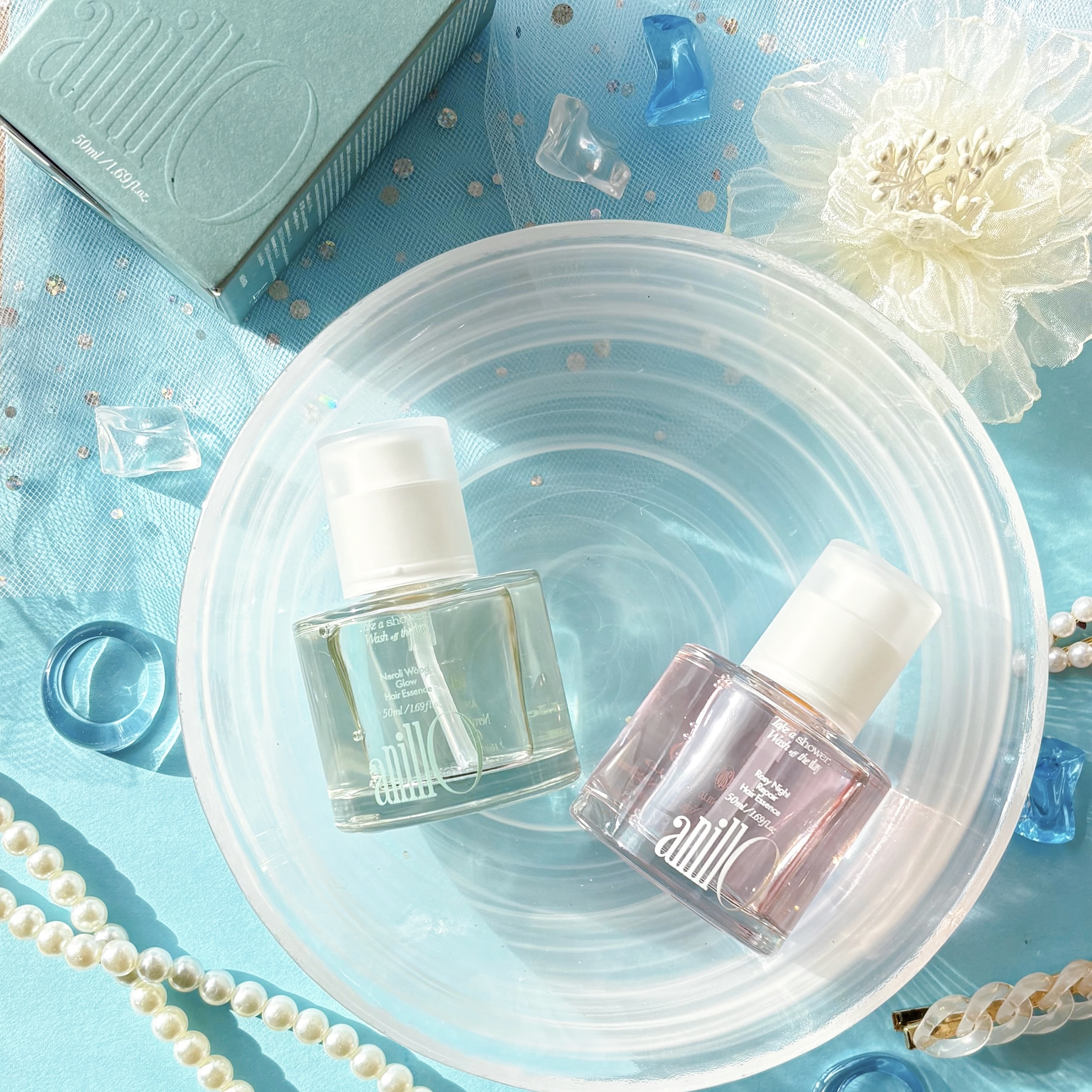 最近 anilloのヘアオイルにハマってます🤍
乾燥×細毛の私でも“ふわっ”とまとまるのにベタつかないの、本当に好き。

香りがほんのり続く感じも優しくて、
香水いらないくらい髪からいい匂いするのが嬉しい…🕊️🌿

✔︎ネロリウッド 