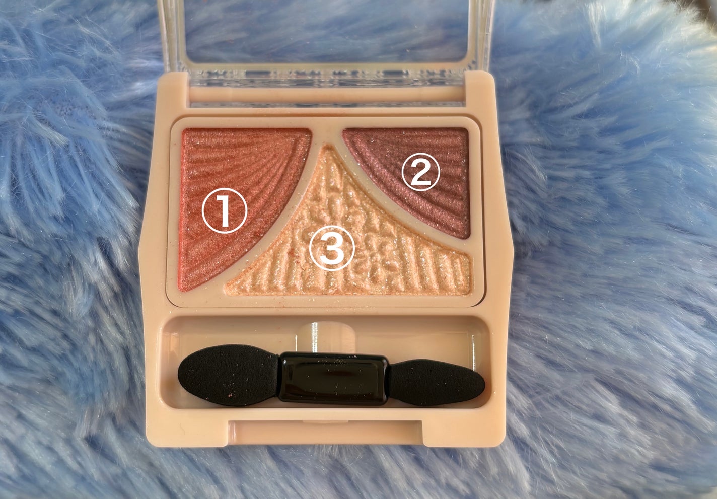 ジューシーピュアアイズ/キャンメイク/アイシャドウパレットを使ったクチコミ(2枚目)