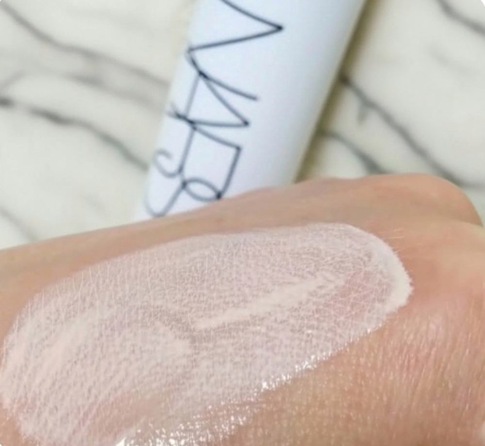 ライトリフレクティング　トーンアップヴェール/NARS/化粧下地を使ったクチコミ（3枚目）