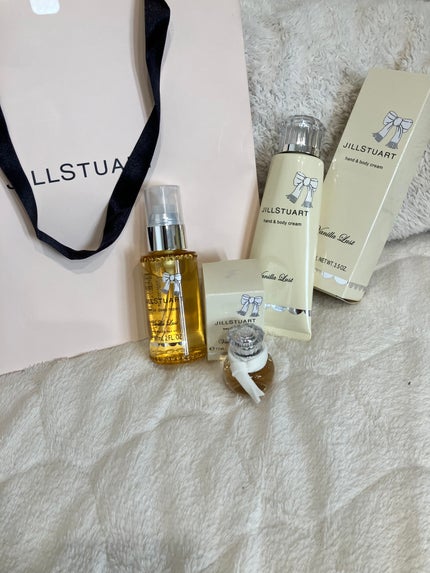 ヴァニラ ラスト ハンド&ボディ クリーム/JILL STUART/ボディクリームを使ったクチコミ(1枚目)