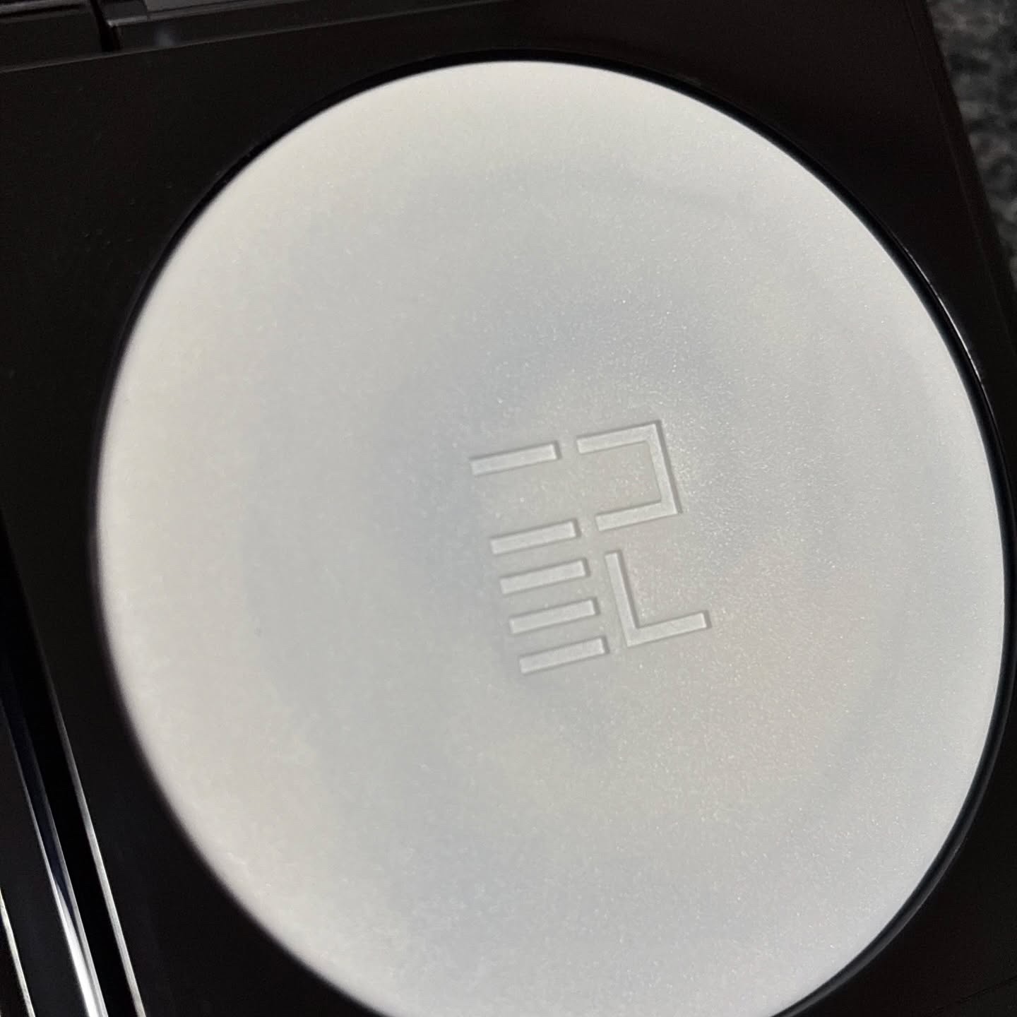 トランスルーシェント ブルーリング セッティング パウダー/PERFECT DIARY/プレストパウダーを使ったクチコミ（2枚目）