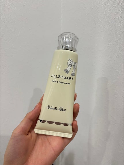 ヴァニラ ラスト ハンド&ボディ クリーム/JILL STUART/ボディクリームを使ったクチコミ(2枚目)