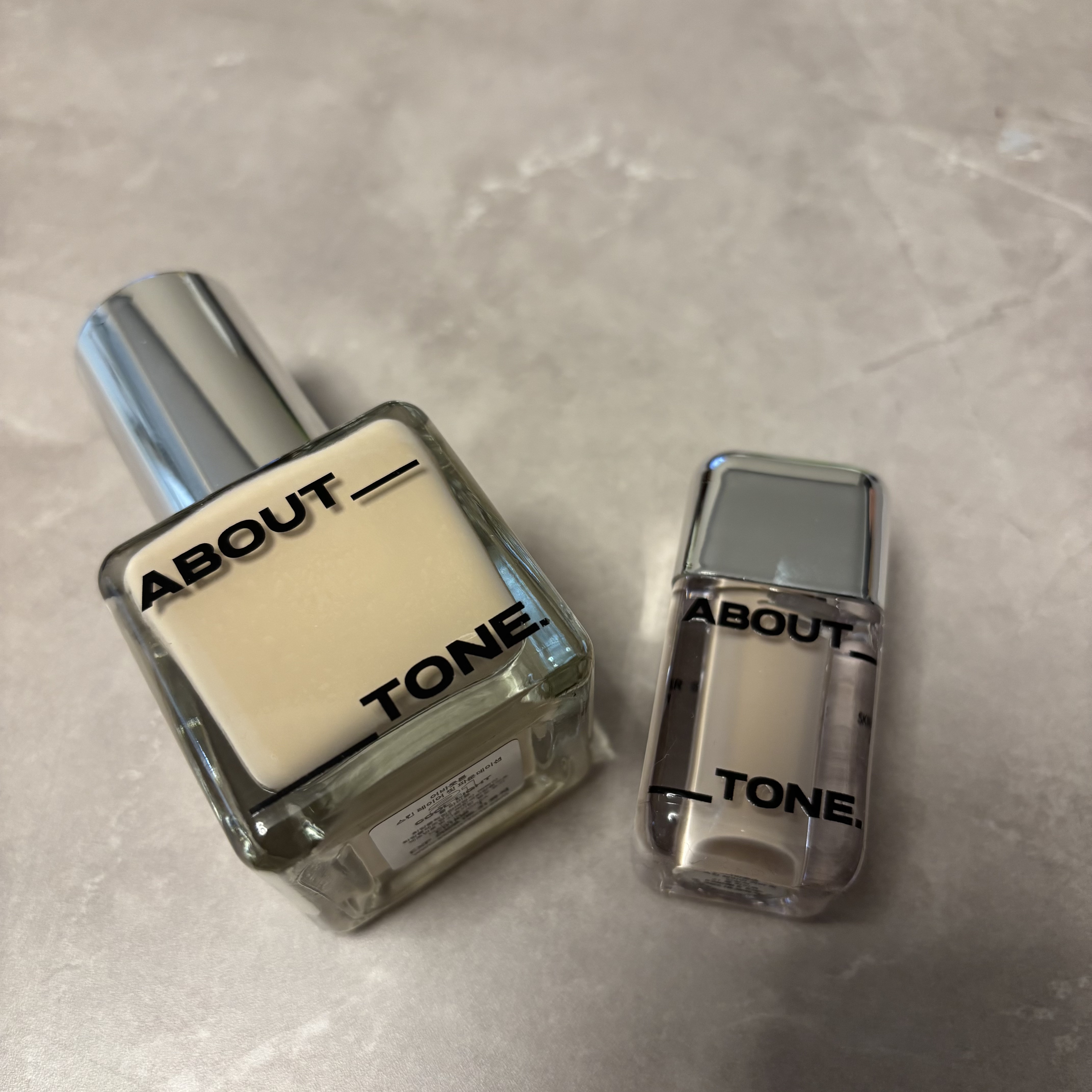 スキンレイヤーフィットファンデーション 21 クールライト/ABOUT TONE/リキッドファンデーションを使ったクチコミ（1枚目）