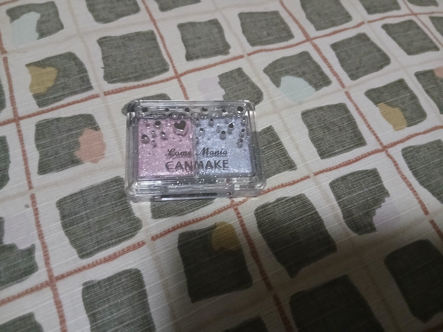 まゆ on LIPS 「キャンメイクのラメマニア03を購入してきたのでご紹介。キキララ..」(1枚目)