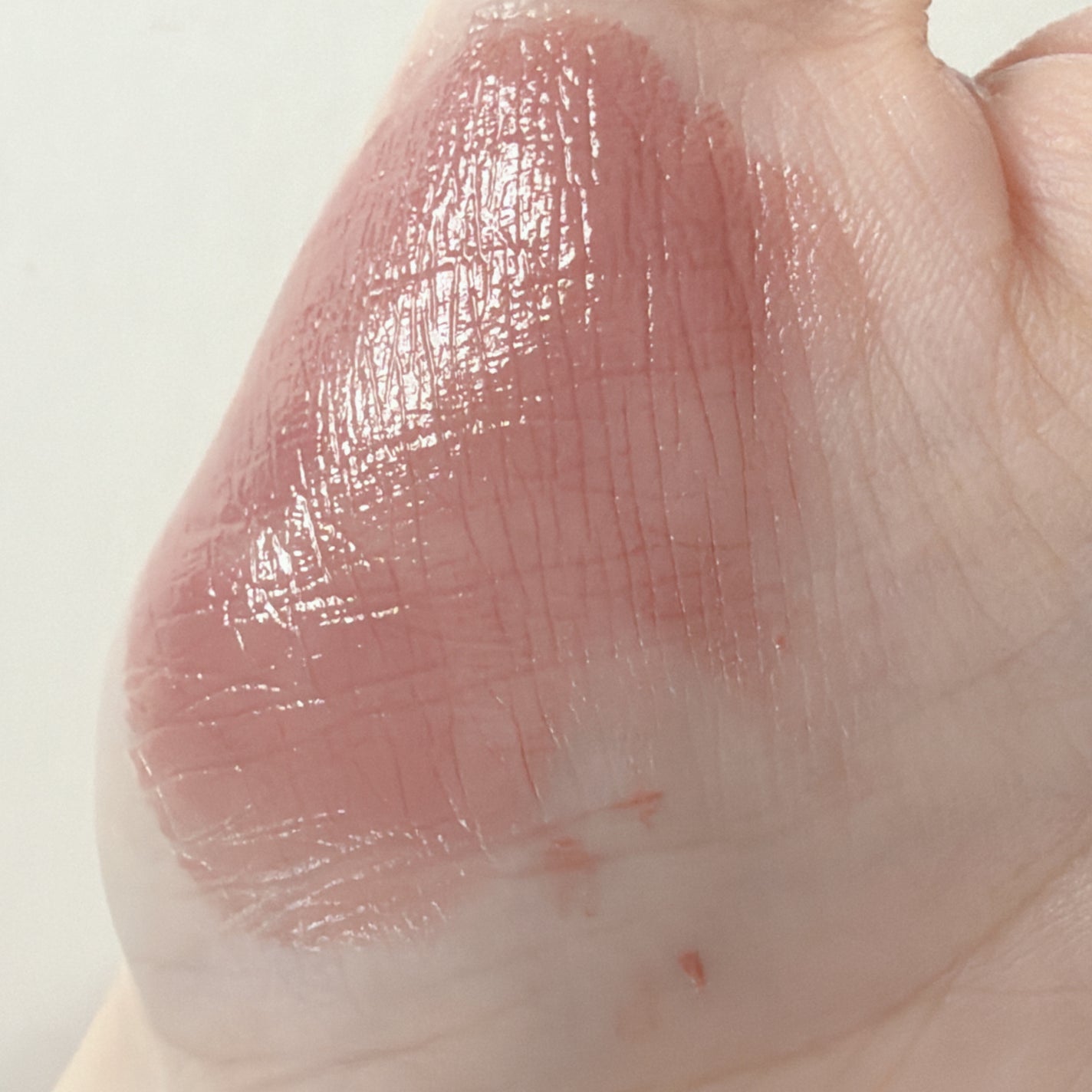 ボンディンググロウリップスティック/Laka/口紅を使ったクチコミ(5枚目)