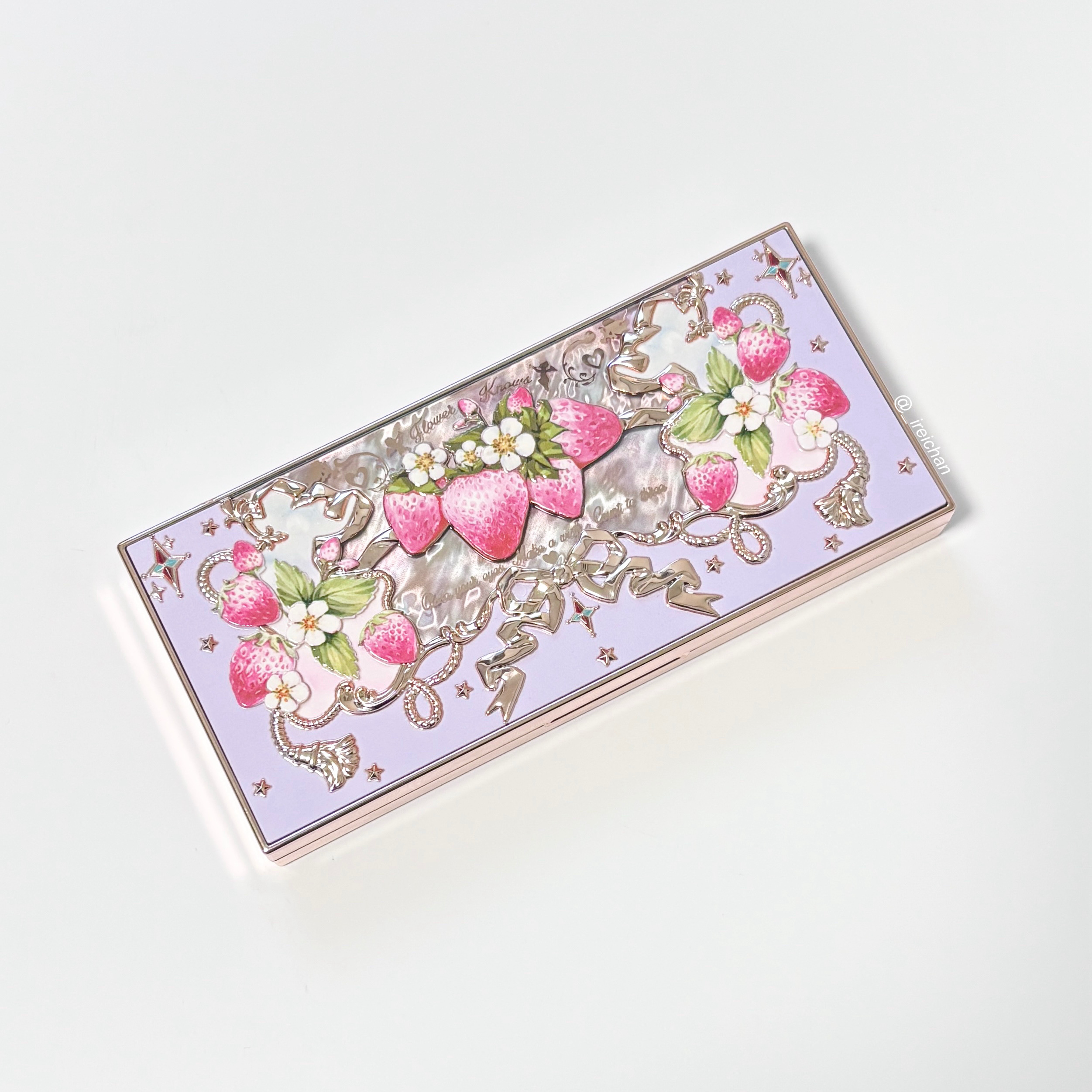ストロベリーロココ アイシャドウパレット/FlowerKnows/アイシャドウパレットを使ったクチコミ（2枚目）