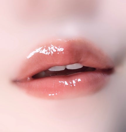 フィー 3Dボリューミンググロス/fwee/リップグロスを使ったクチコミ(1枚目)