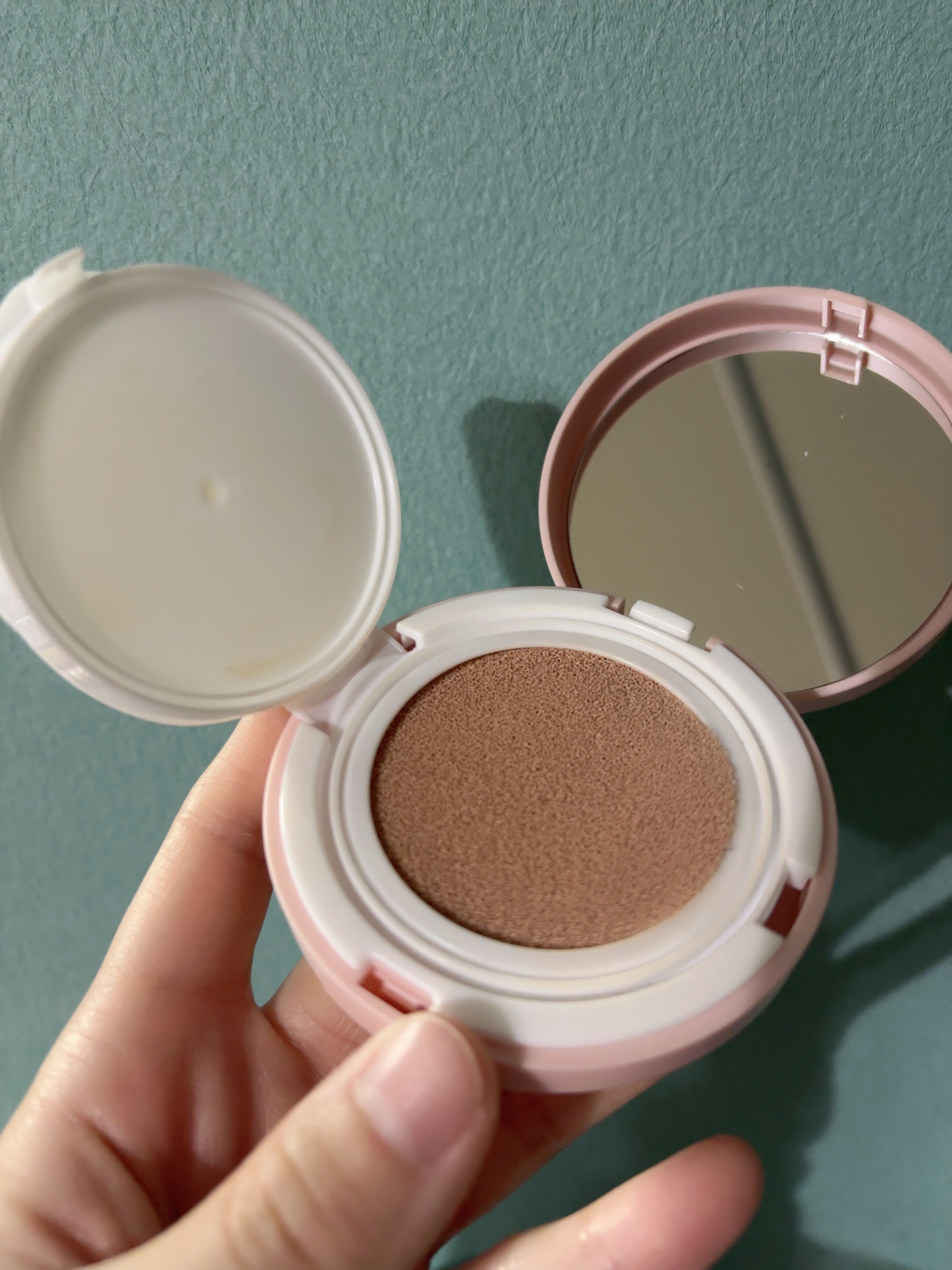 ピーチC フォーカスオン エアーベルベットクッション 01 アイボリー/Peach C/クッションファンデーションを使ったクチコミ（2枚目）