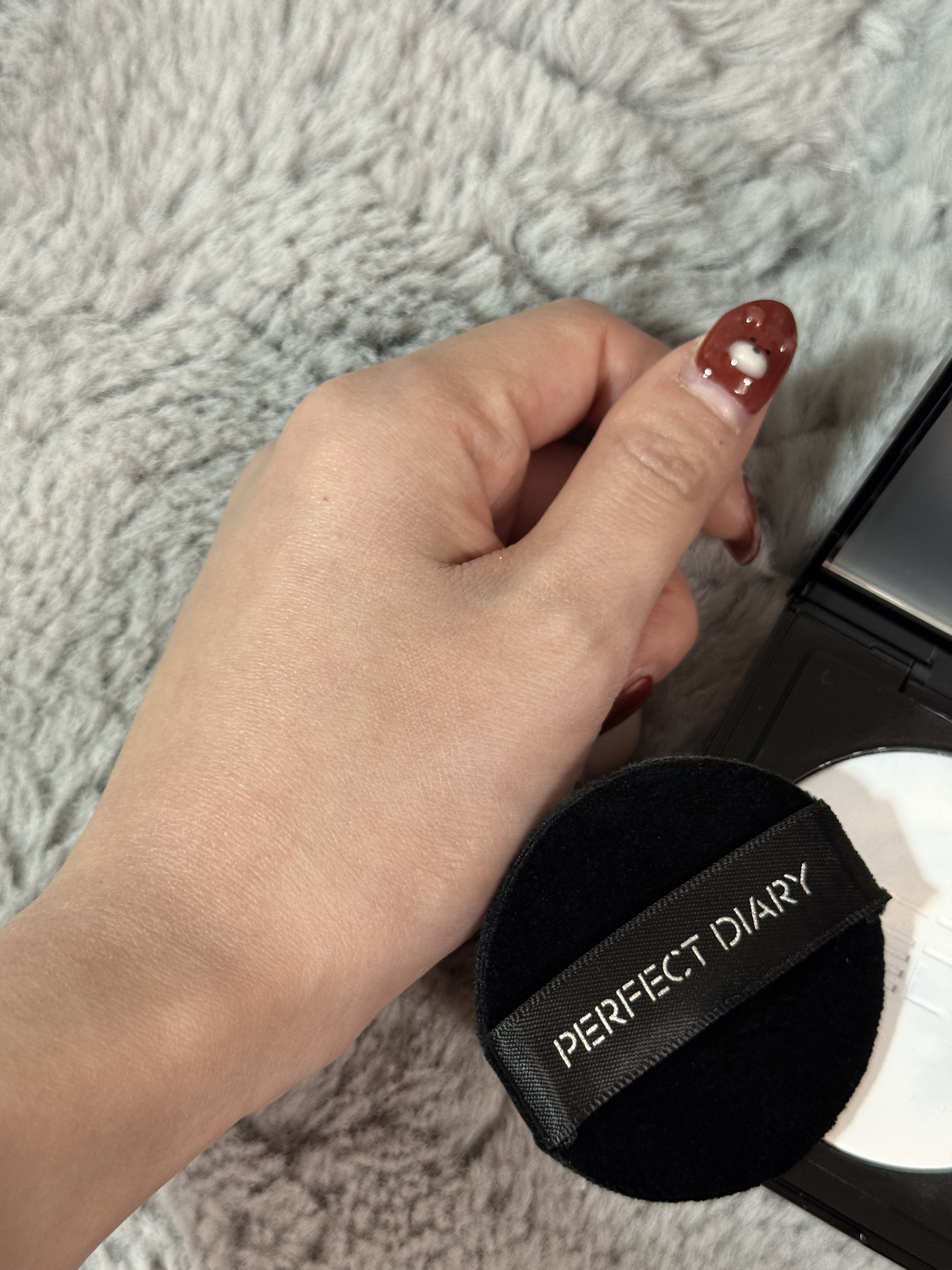 トランスルーシェント ブルーリング セッティング パウダー/PERFECT DIARY/プレストパウダーを使ったクチコミ（3枚目）