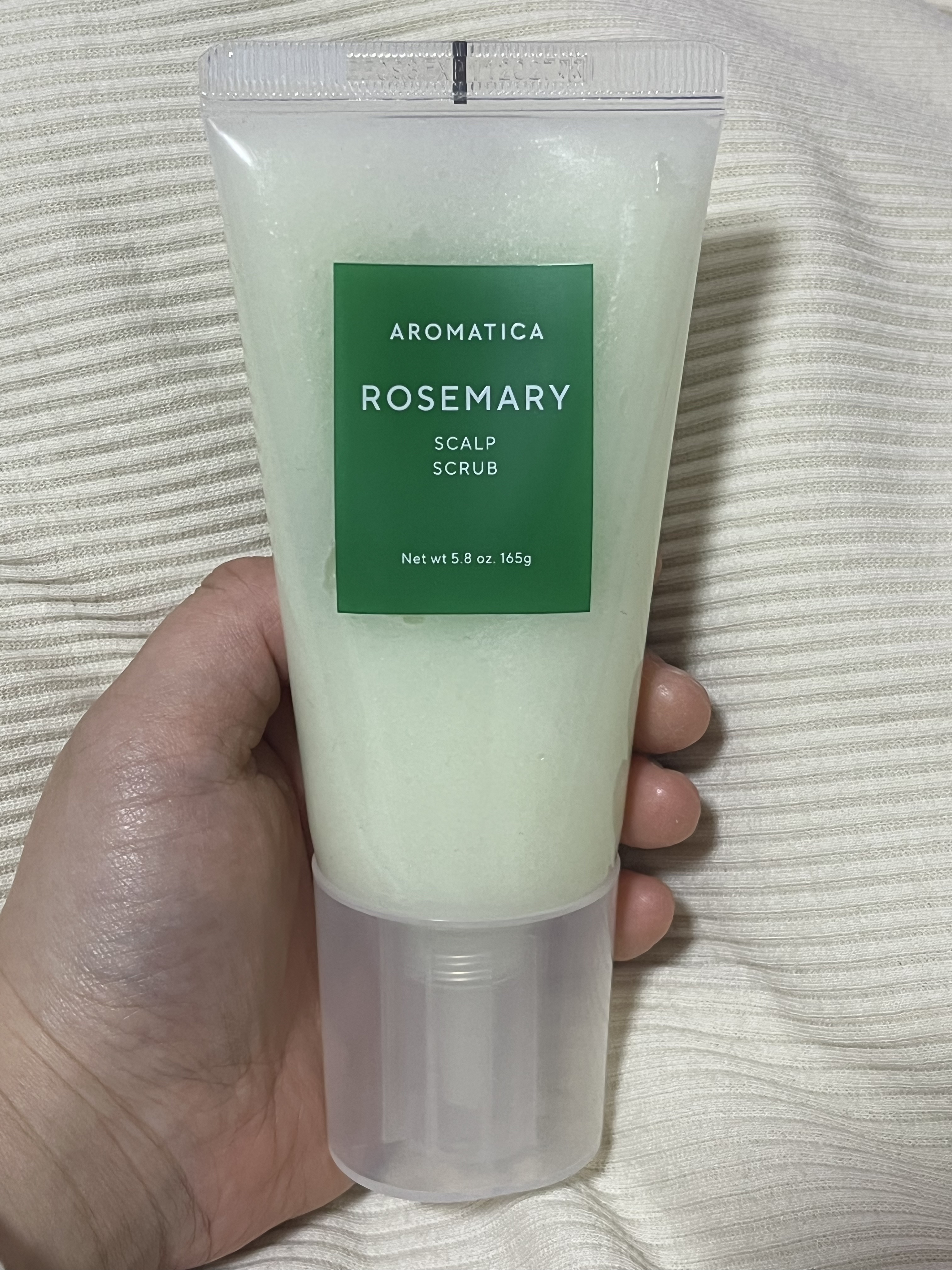 ローズマリー スカルプ スクラブ/AROMATICA/ヘッドスクラブを使ったクチコミ（1枚目）