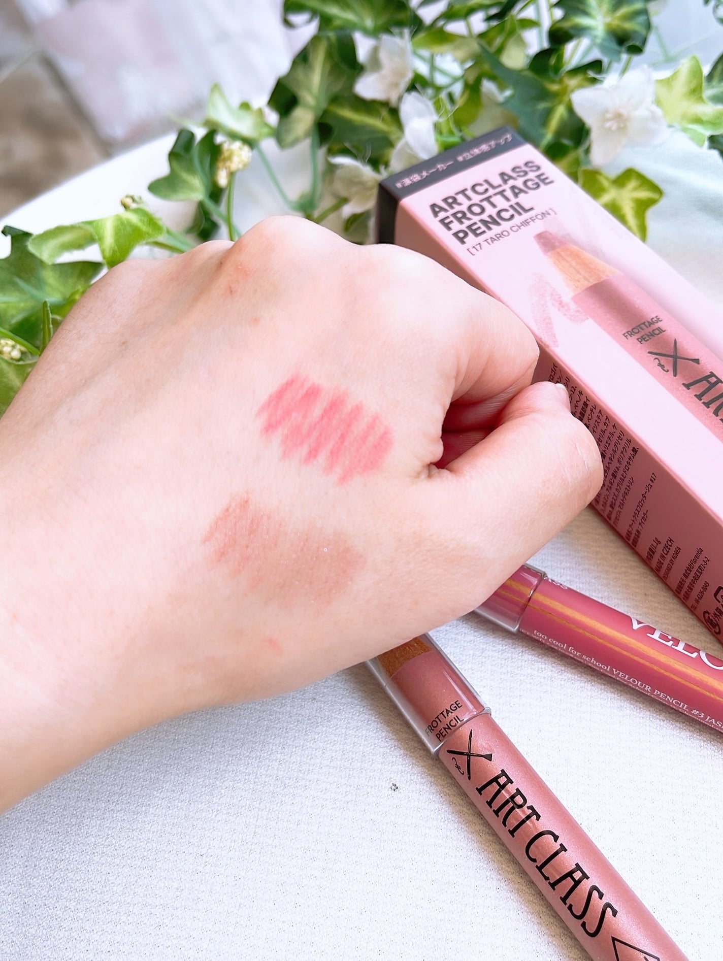 アートクラス フロッタージュペンシル/too cool for school/スティックアイシャドウを使ったクチコミ(4枚目)