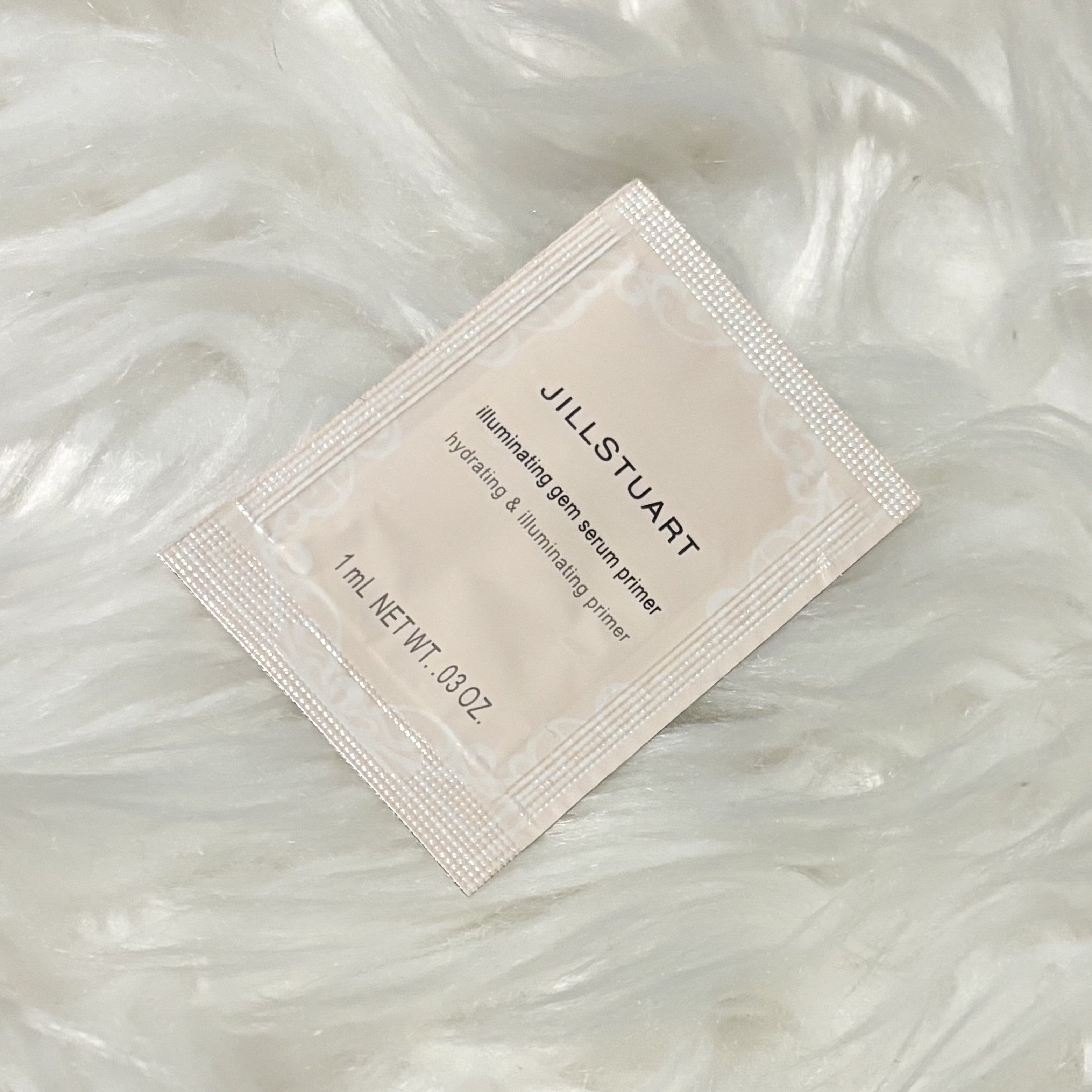 イルミネイティング セラムプライマー ミニ/JILL STUART/化粧下地を使ったクチコミ（1枚目）