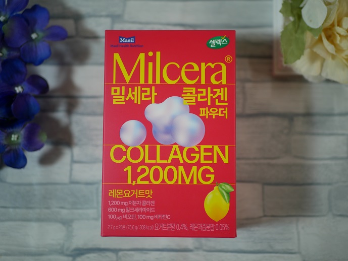 今人気のパウダータイプのコラーゲン！

SELEXの、ミルクセラミドコラーゲン2.7g×28包入りです。

箱には日本語表記は一切ないので、Qoo10の商品ページを見て摂取の仕方を調べました。
そのまま食べてもOKですし、ヨーグルトや牛乳に
