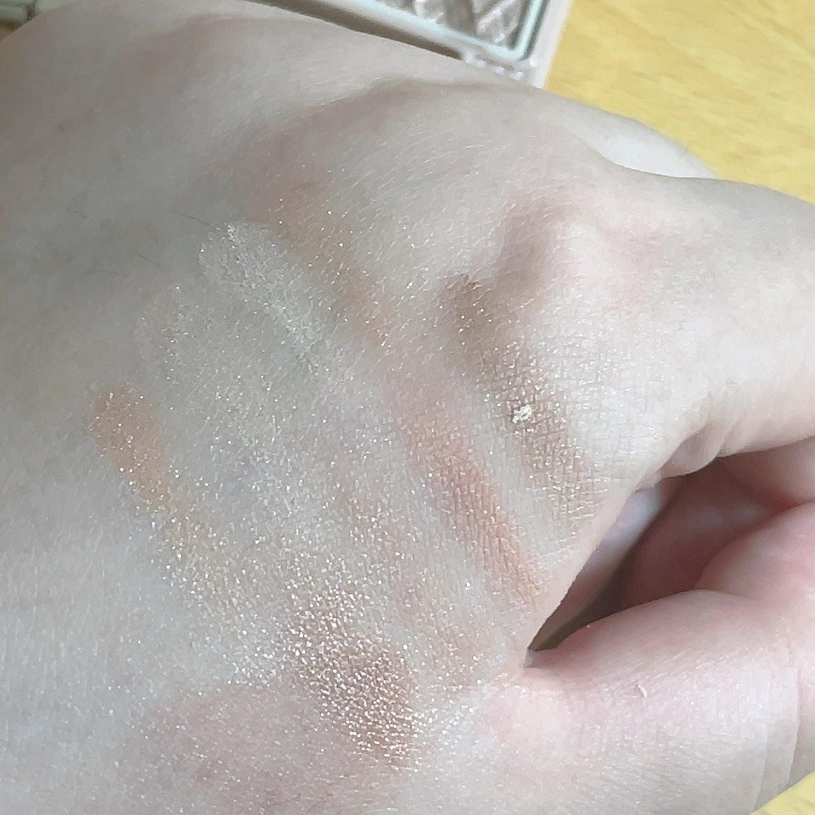 プティパレットアイズ 01 プリュムフラワー/キャンメイク/パウダーアイシャドウを使ったクチコミ（2枚目）