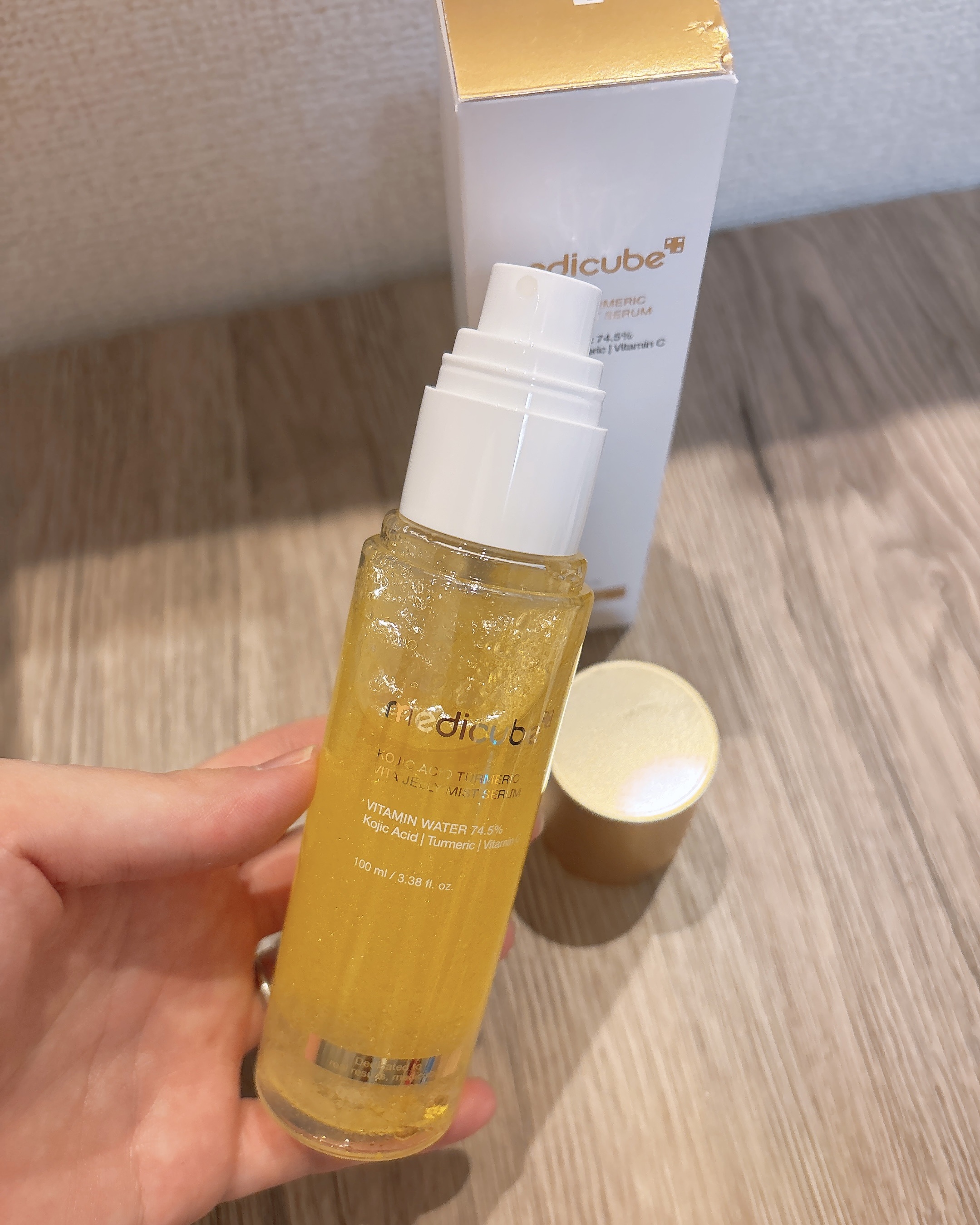 コウジ酸ビタゼリーセラムミスト/MEDICUBE/美容液を使ったクチコミ（2枚目）