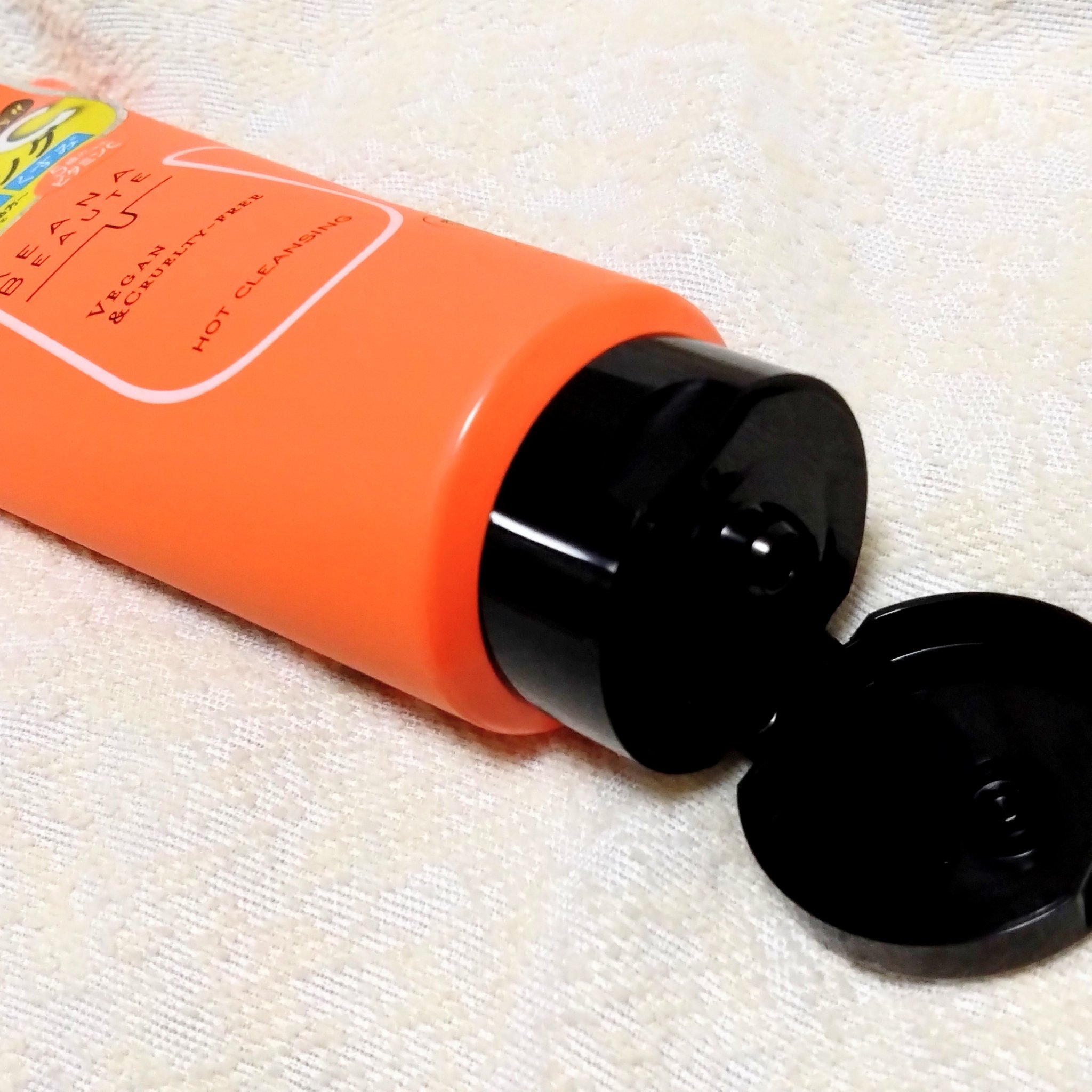 あつめの毛穴ホットクレンジング 180g/ケアナボーテ/クレンジングジェルを使ったクチコミ（3枚目）