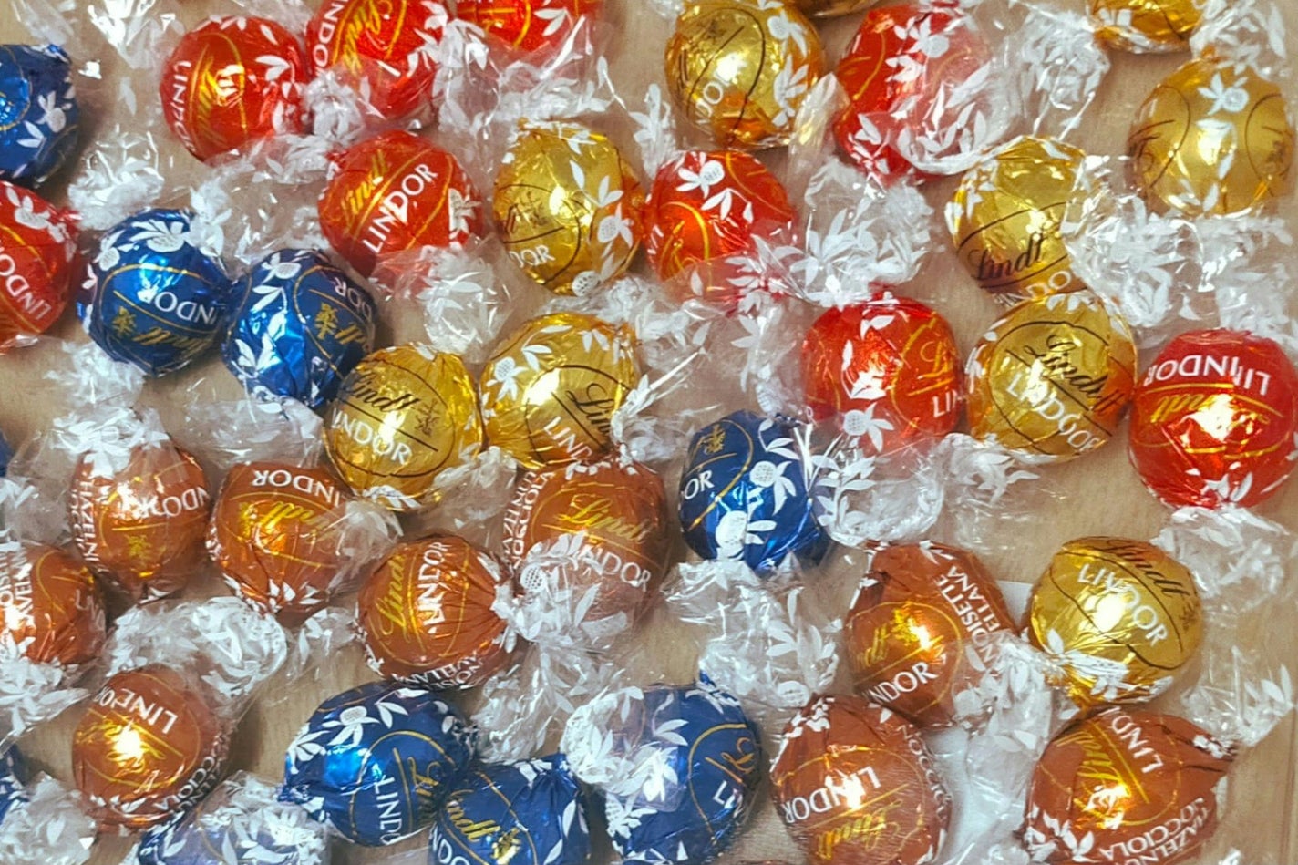 love ねこ on LIPS 「Lindtさんのチョコフレ−バ−コスメとは関係ありませんが··..」(7枚目)