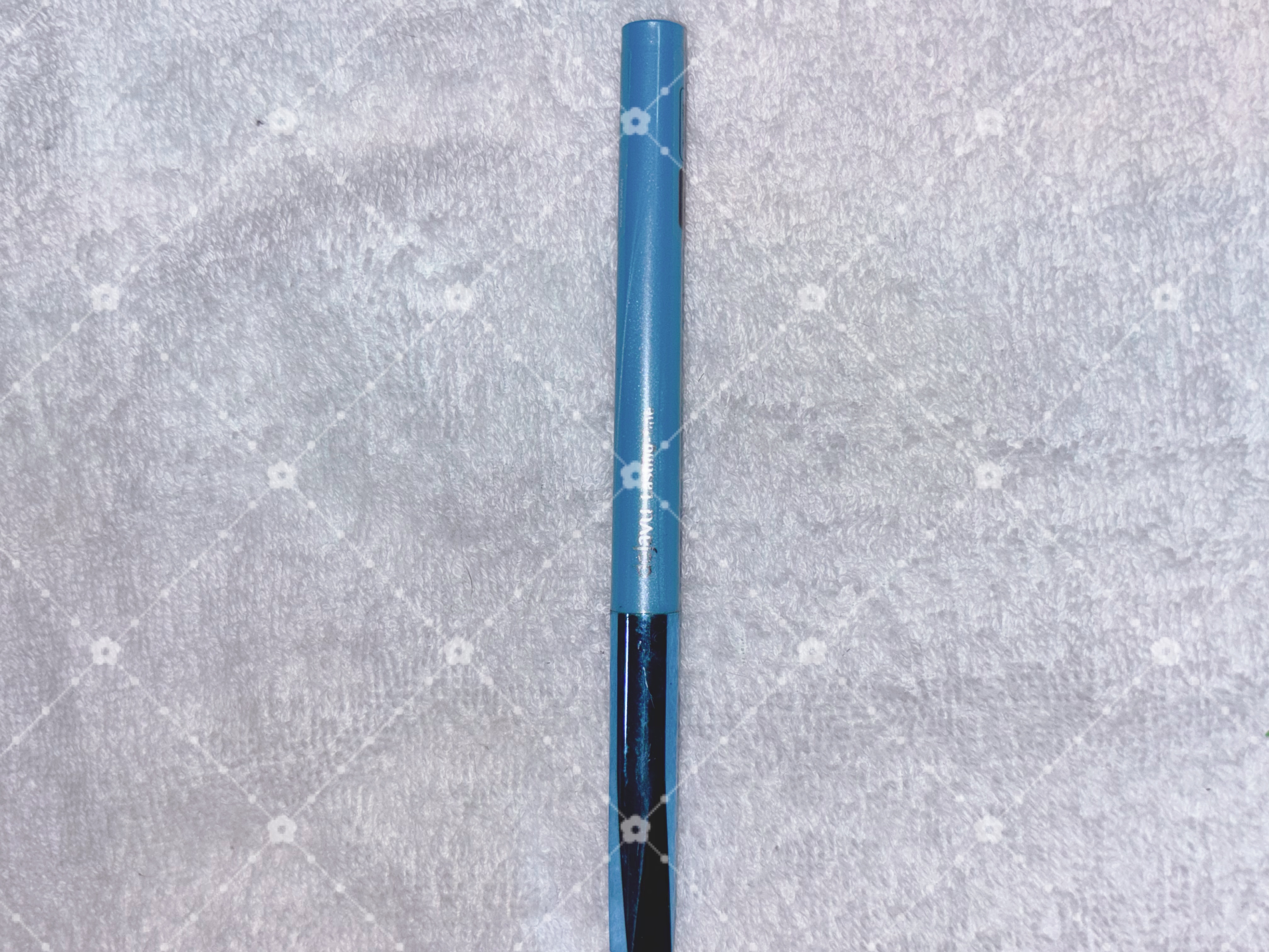 「密着アイライナー」ショート筆リキッド ディープブラック/デジャヴュ/リキッドアイライナーを使ったクチコミ（1枚目）