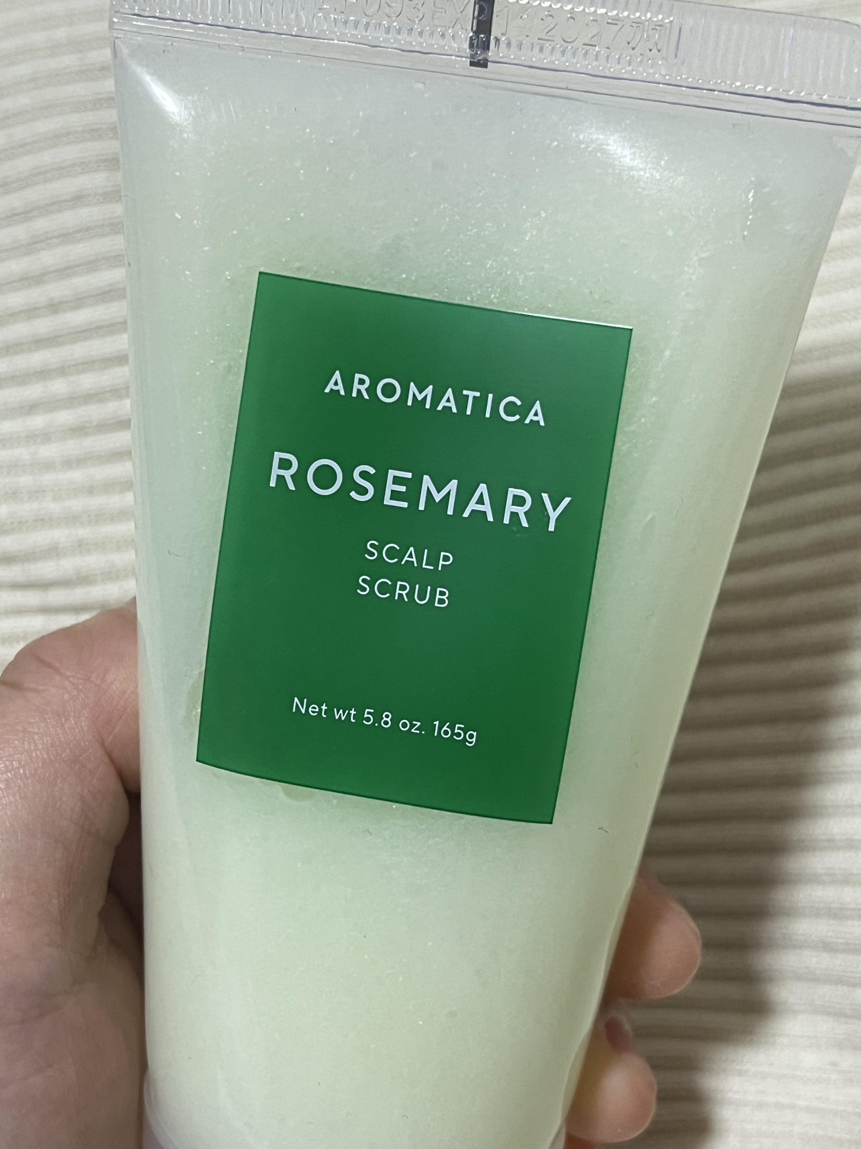 ローズマリー スカルプ スクラブ/AROMATICA/ヘッドスクラブを使ったクチコミ（2枚目）