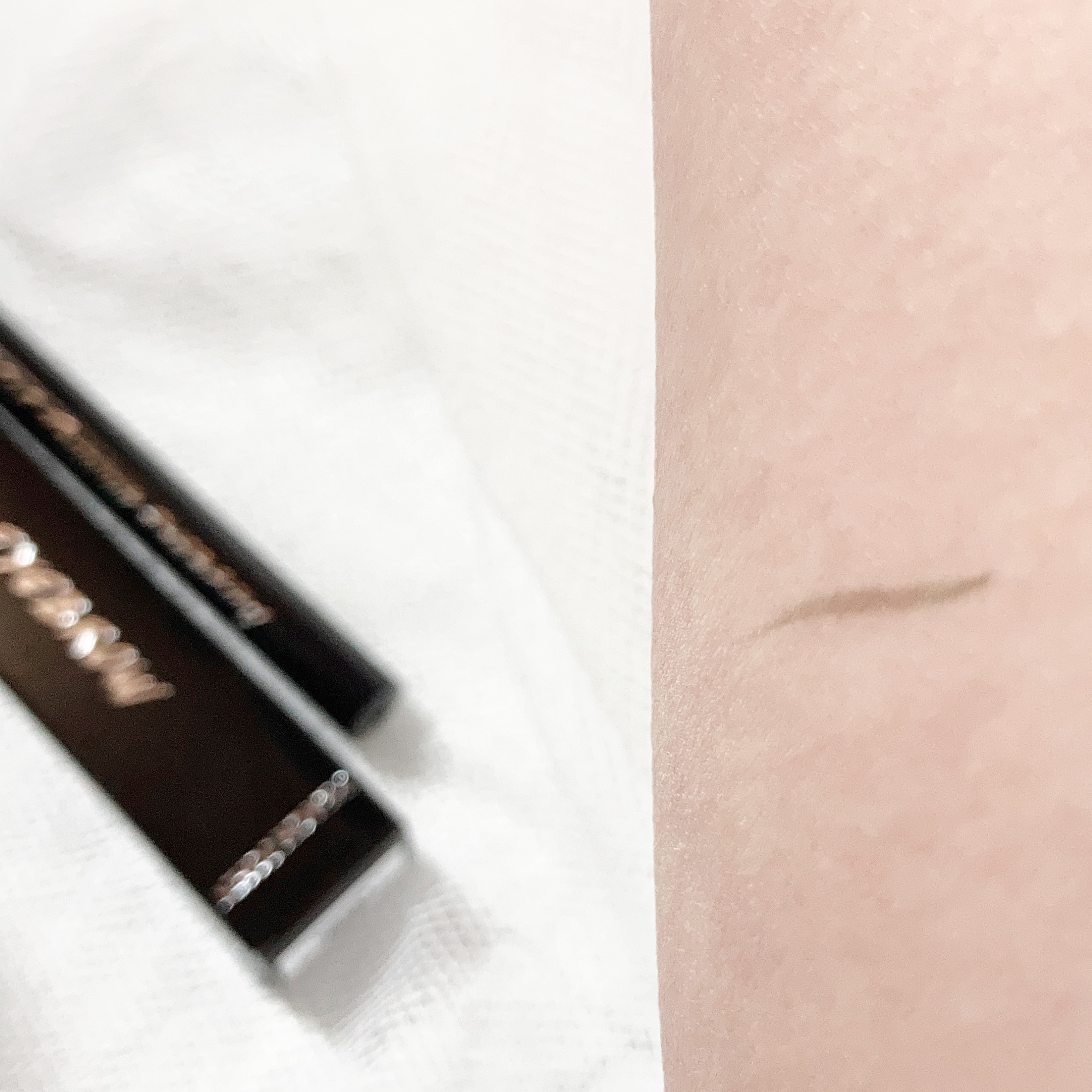 セルフタンニング アイブロウ/PEACH JOHN/リキッドアイブロウを使ったクチコミ（3枚目）