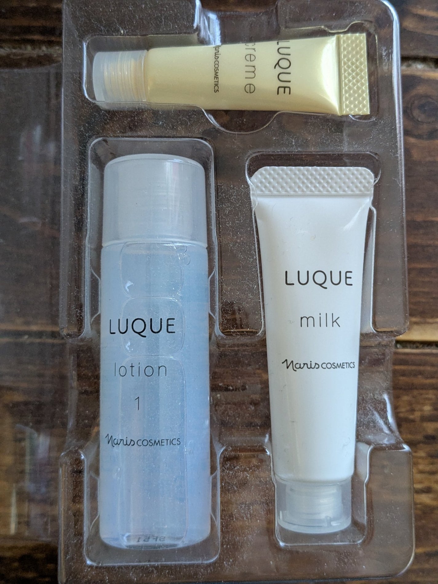 おいはること矢尾春香 on LIPS 「皆様こんにちは!どうも、おいはるです。最近、スキンケアを怠りが..」(1枚目)