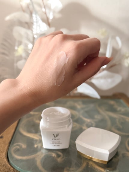 VERNO SKIN クリーム〈医薬部外品〉/VERNO SKIN CARE/フェイスクリームを使ったクチコミ(2枚目)