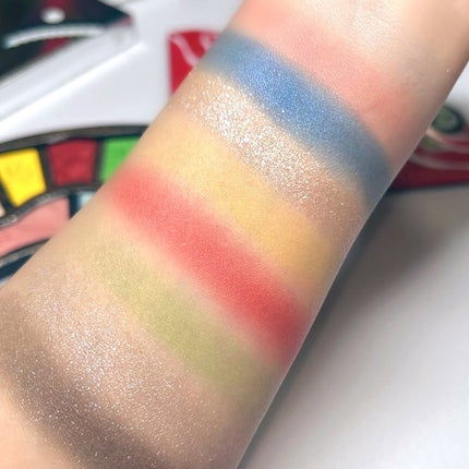 京劇彫刻マルチパレット 01 メロディー/花西子/パウダーアイシャドウの画像