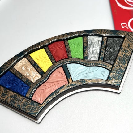 京劇彫刻マルチパレット 01 メロディー/花西子/パウダーアイシャドウの画像