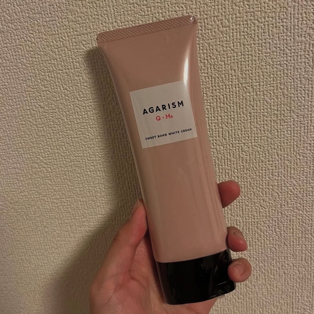 キューミースウィートボムホワイトクリーム/AGARISM/ボディクリームを使ったクチコミ（1枚目）