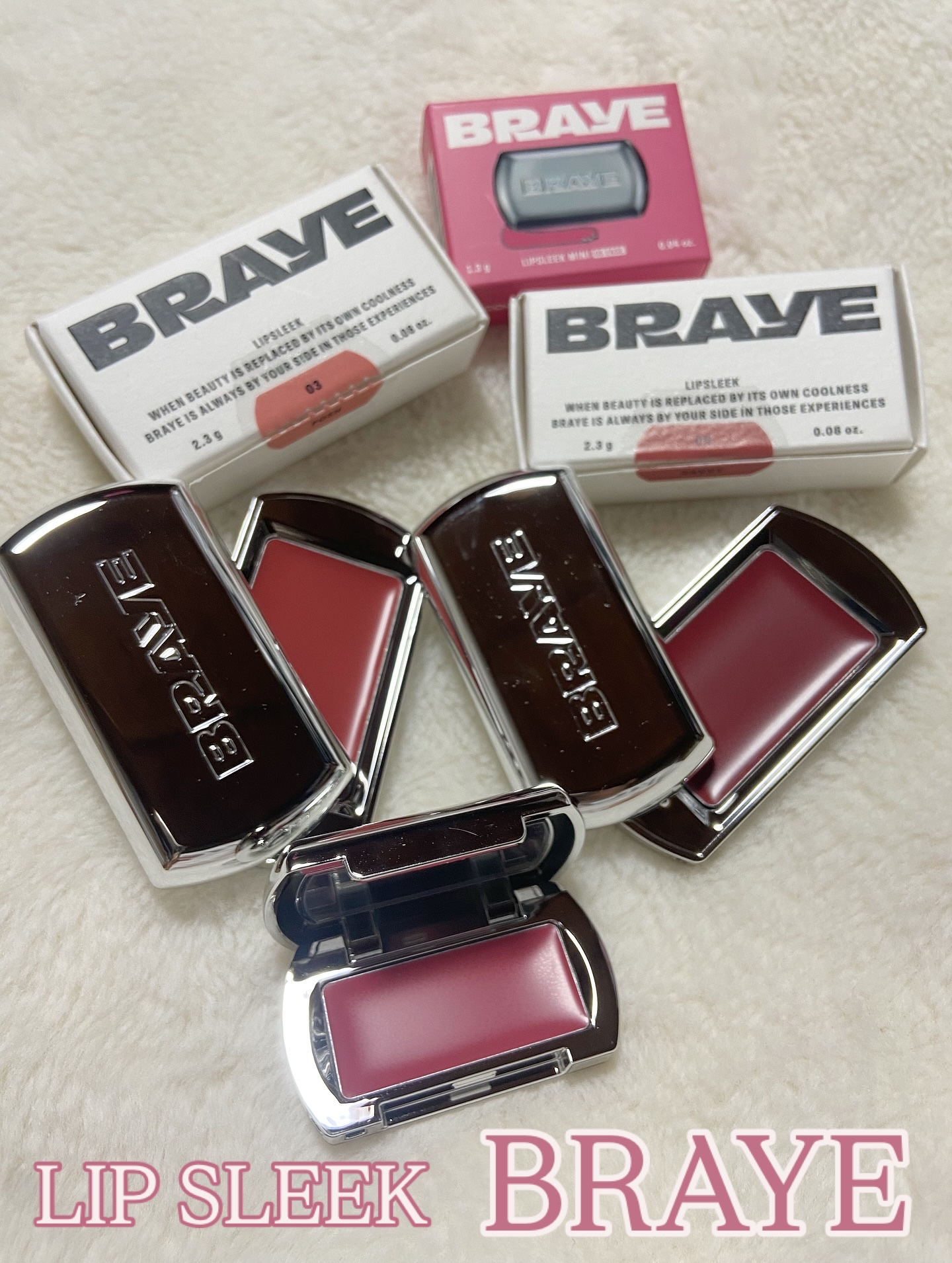 \大ヒットアイテムからミニサイズが登場❤︎/
.
.
✔︎ BRAYE
LIPSLEEK
.
.
大ヒットしたBRAYEのリップ&チーク『LIPSLEEK』から全8色のミニサイズが登場💗
私も定番サイズは何個も持っているくらい可愛くてお気