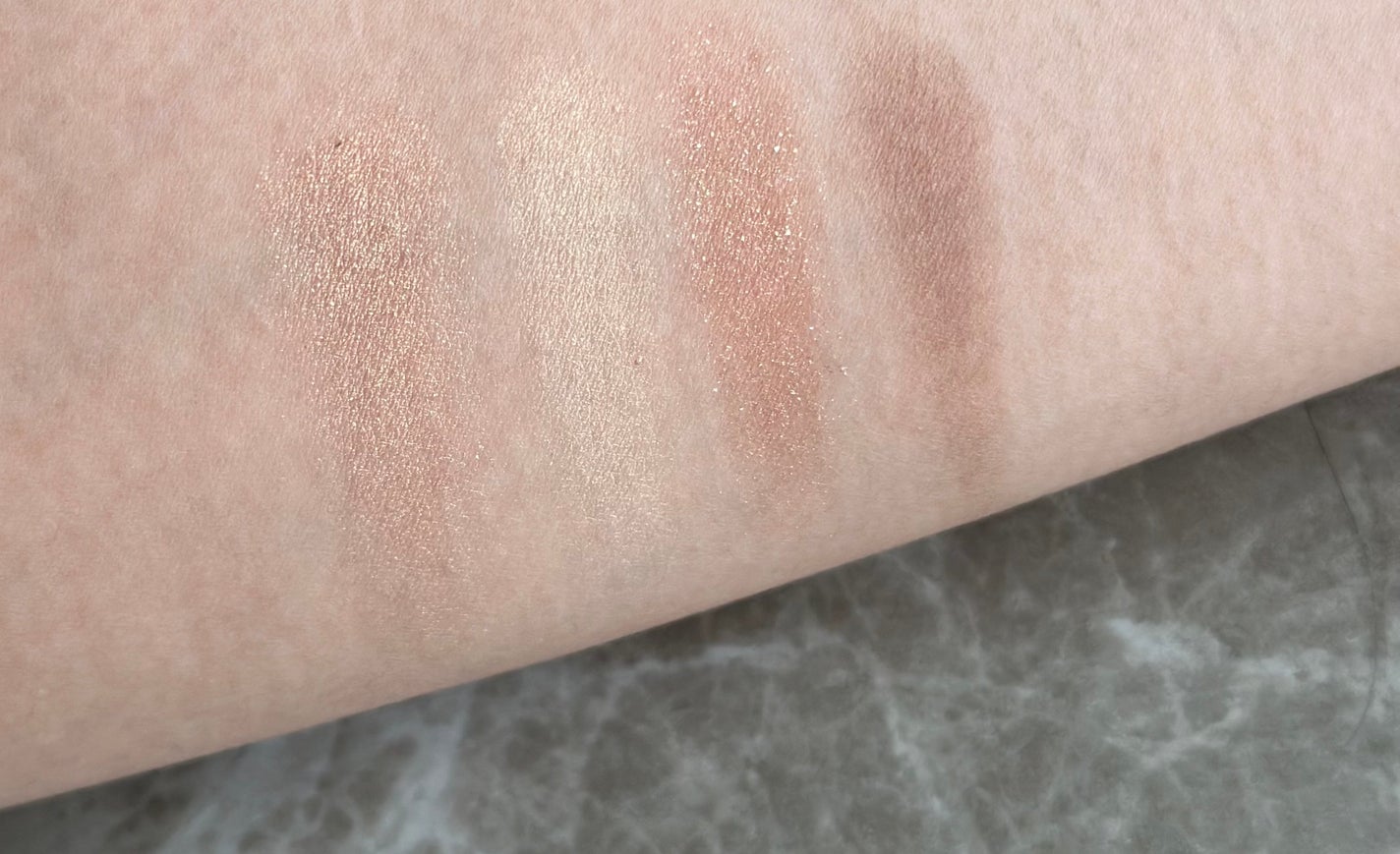 シグニチャー カラー アイズ/SUQQU/アイシャドウパレットを使ったクチコミ(3枚目)