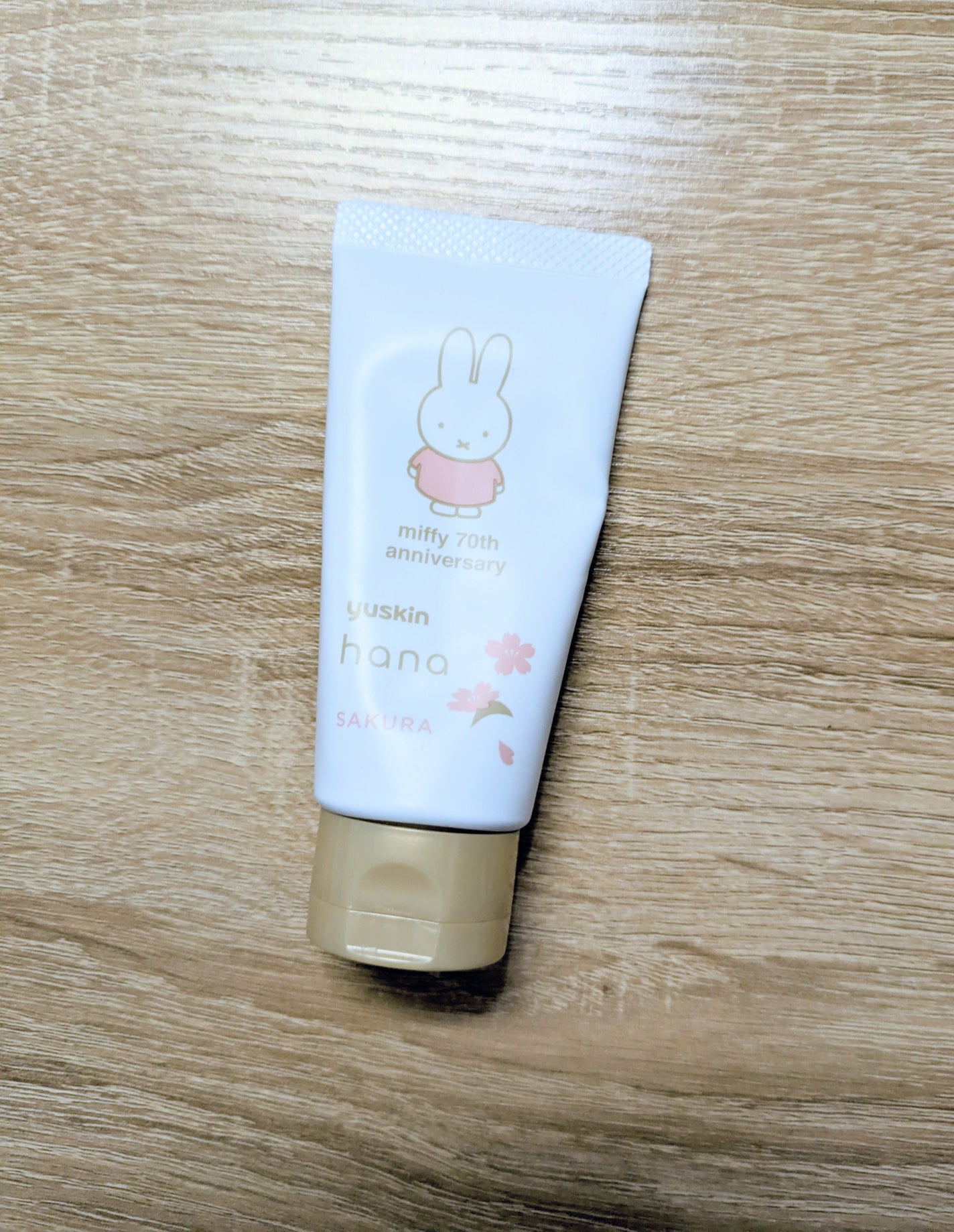 ハンドクリーム サクラ/ユースキンhana/ハンドクリームを使ったクチコミ(1枚目)