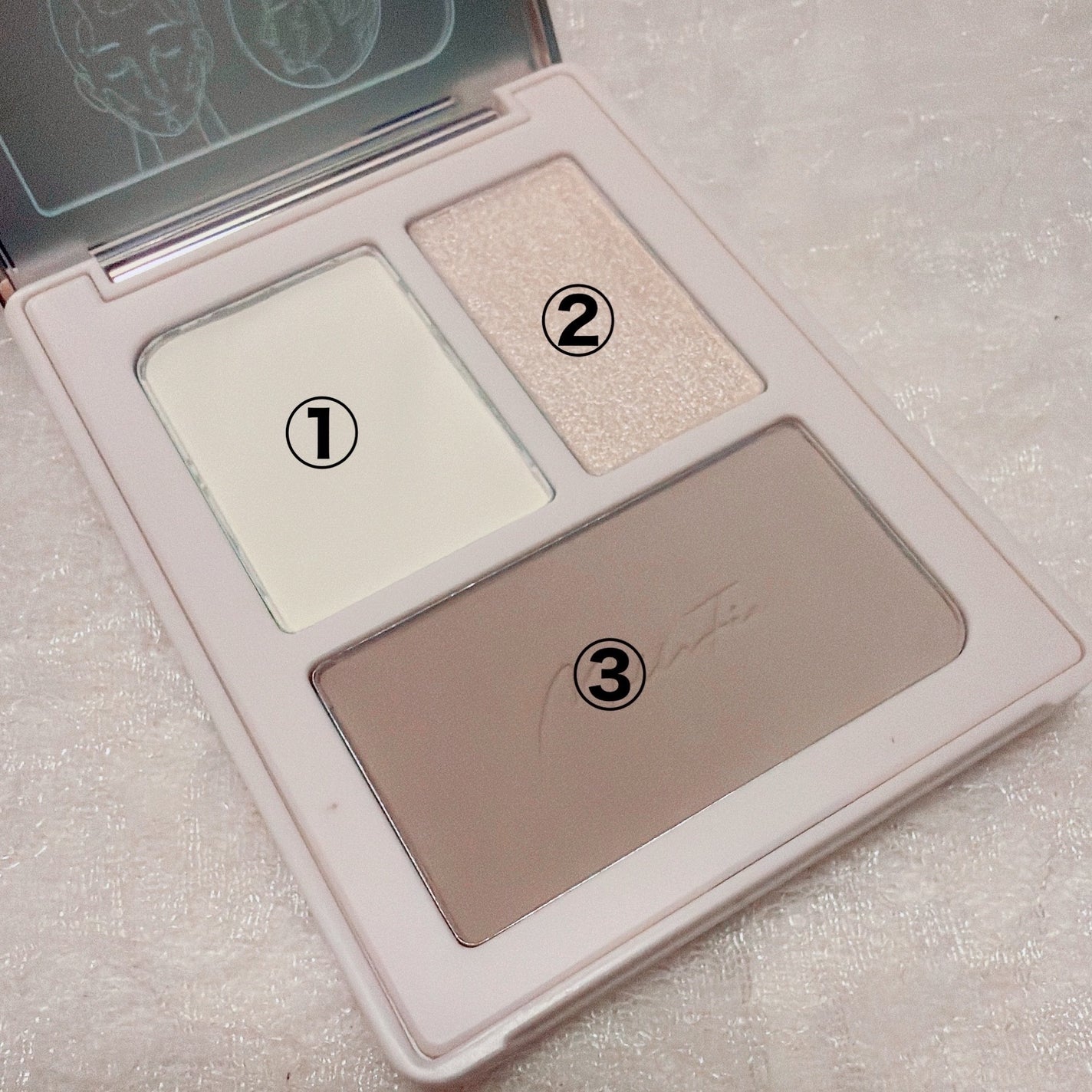 チート顔コントゥアパレット/MilleFée/パウダーハイライトを使ったクチコミ(2枚目)