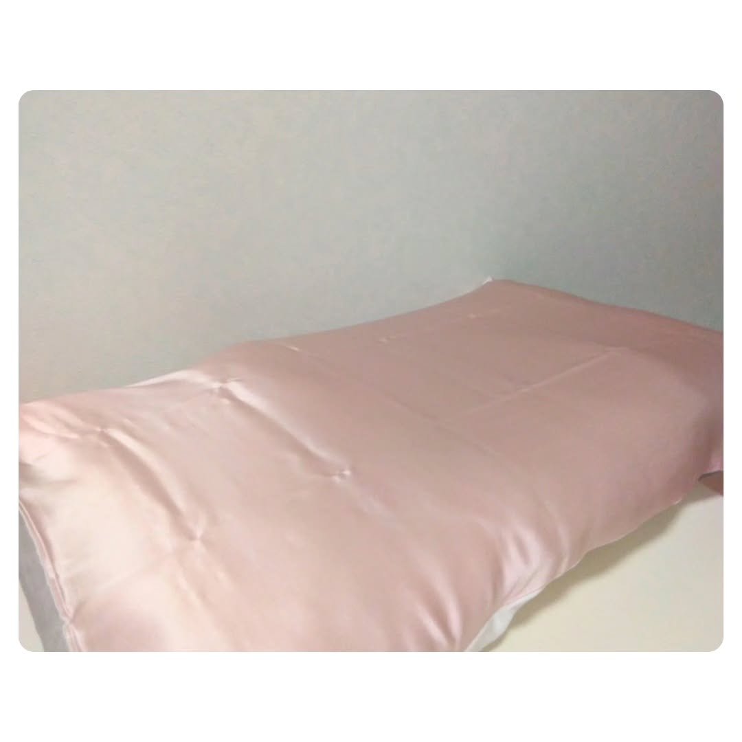 シルク枕カバー/Utukky/ヘアケアグッズを使ったクチコミ（3枚目）