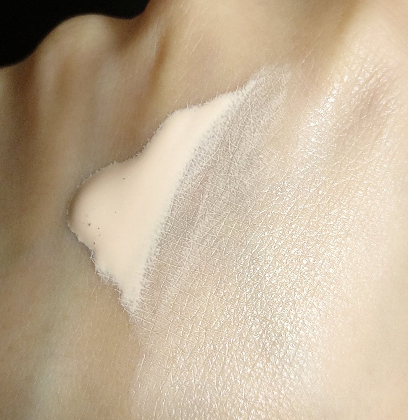 マスクフィットトーンアップエッセンス/TIRTIR(ティルティル)/化粧下地を使ったクチコミ(2枚目)