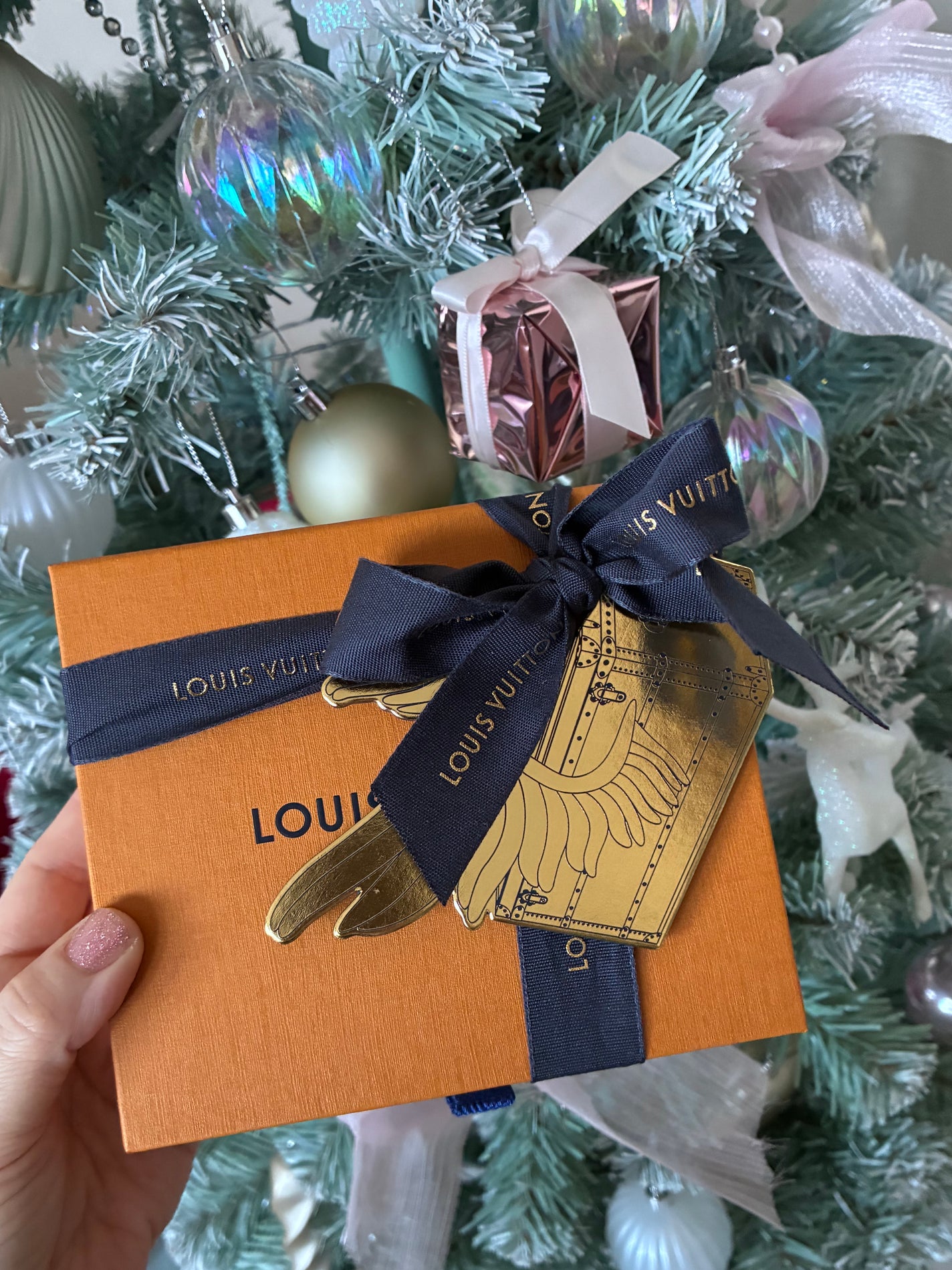 ゆーゆ❀♡❀ on LIPS 「毎年恒例のLVでの誕生日プレゼント購入!今年はもう一つ奮発して..」(2枚目)