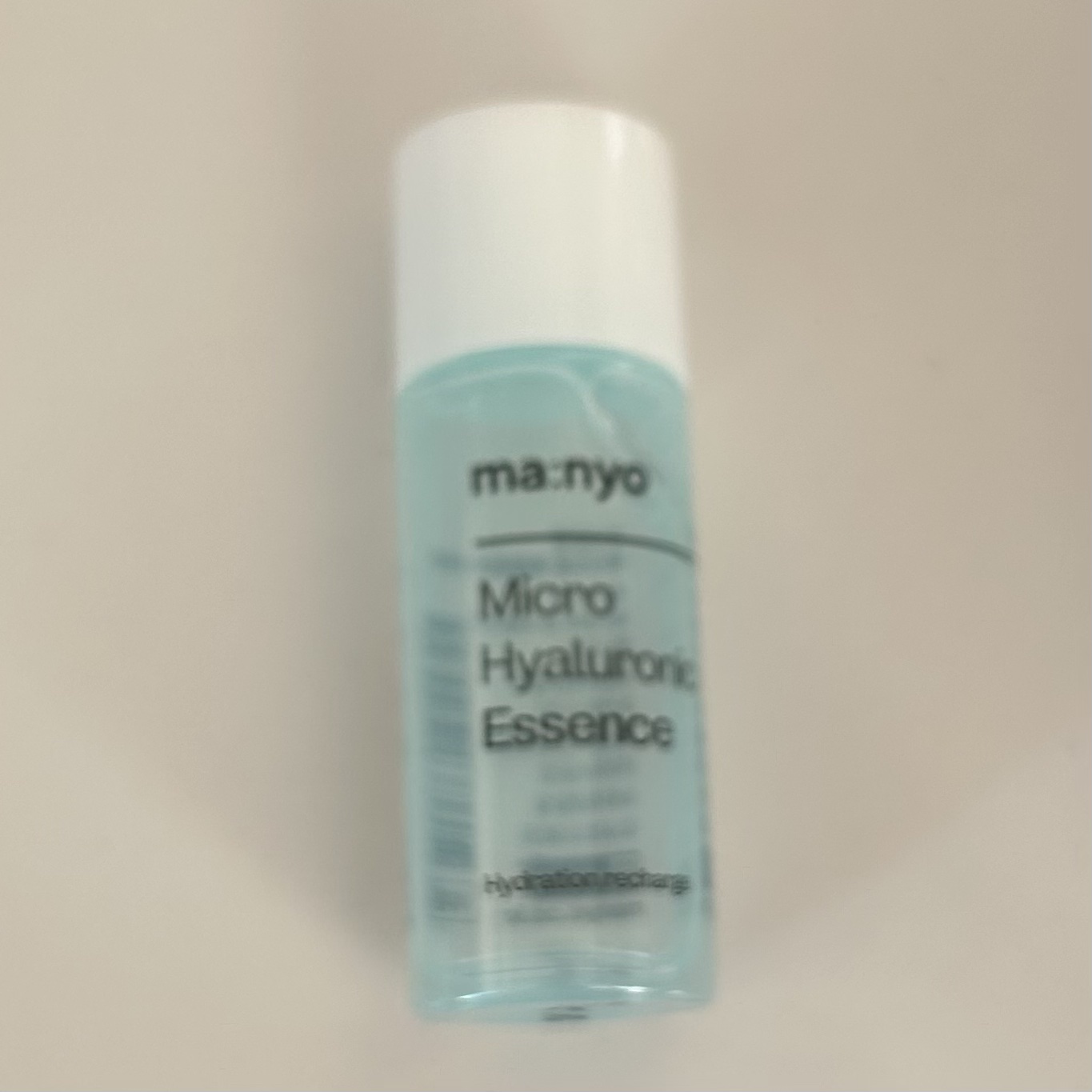 マイクロヒアルロンエッセンス/manyo/美容液を使ったクチコミ（2枚目）