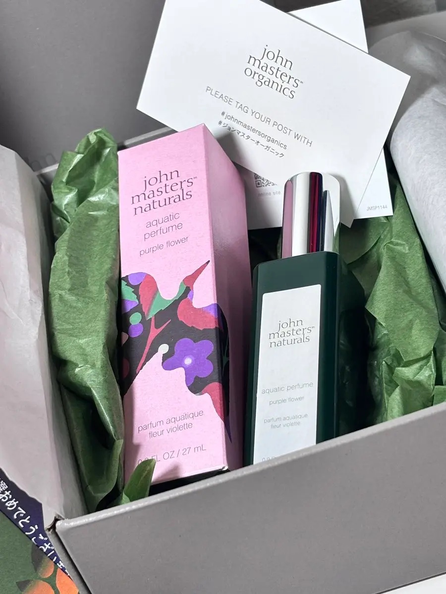 john masters organics アクアパフューム(パープルフラワー)のクチコミ「ジョンマスターオーガニック初のフレグランス。キャンペーンに当選して現品をプレゼントしていただき.....」（2枚目）