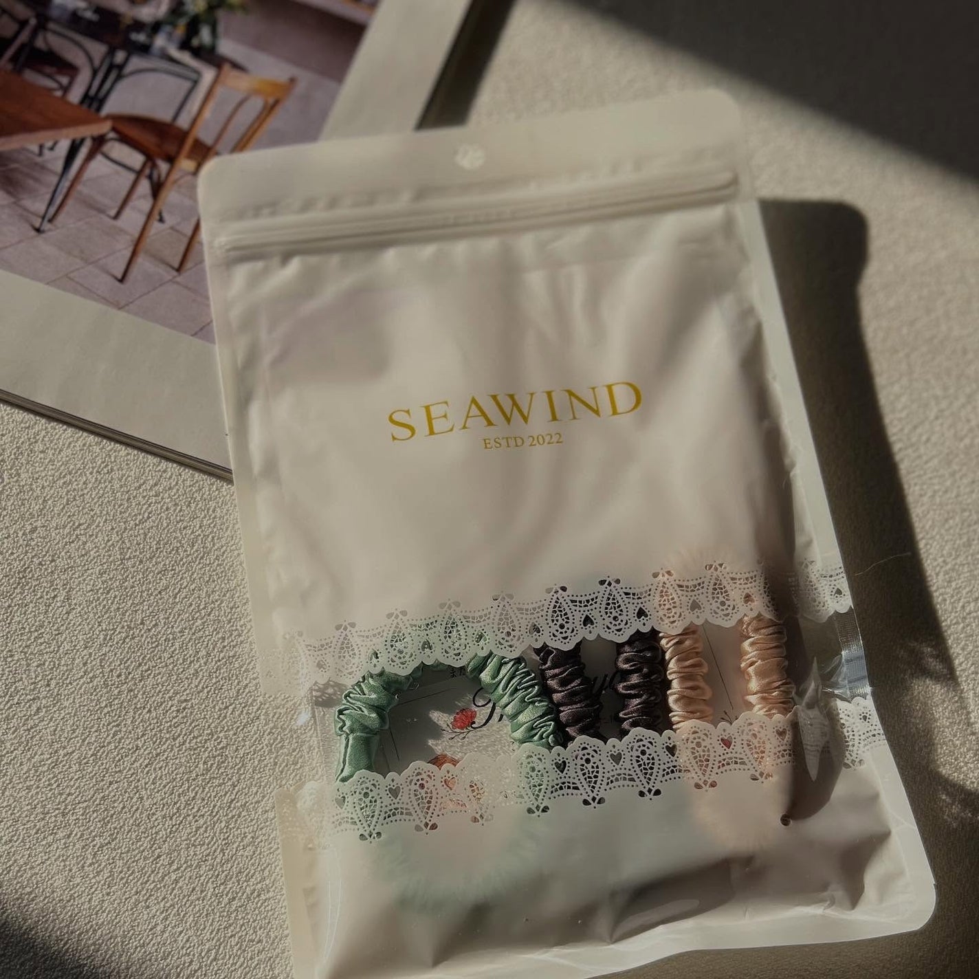 シルクヘアゴム/SEAWIND/ヘアアクセサリーを使ったクチコミ(3枚目)