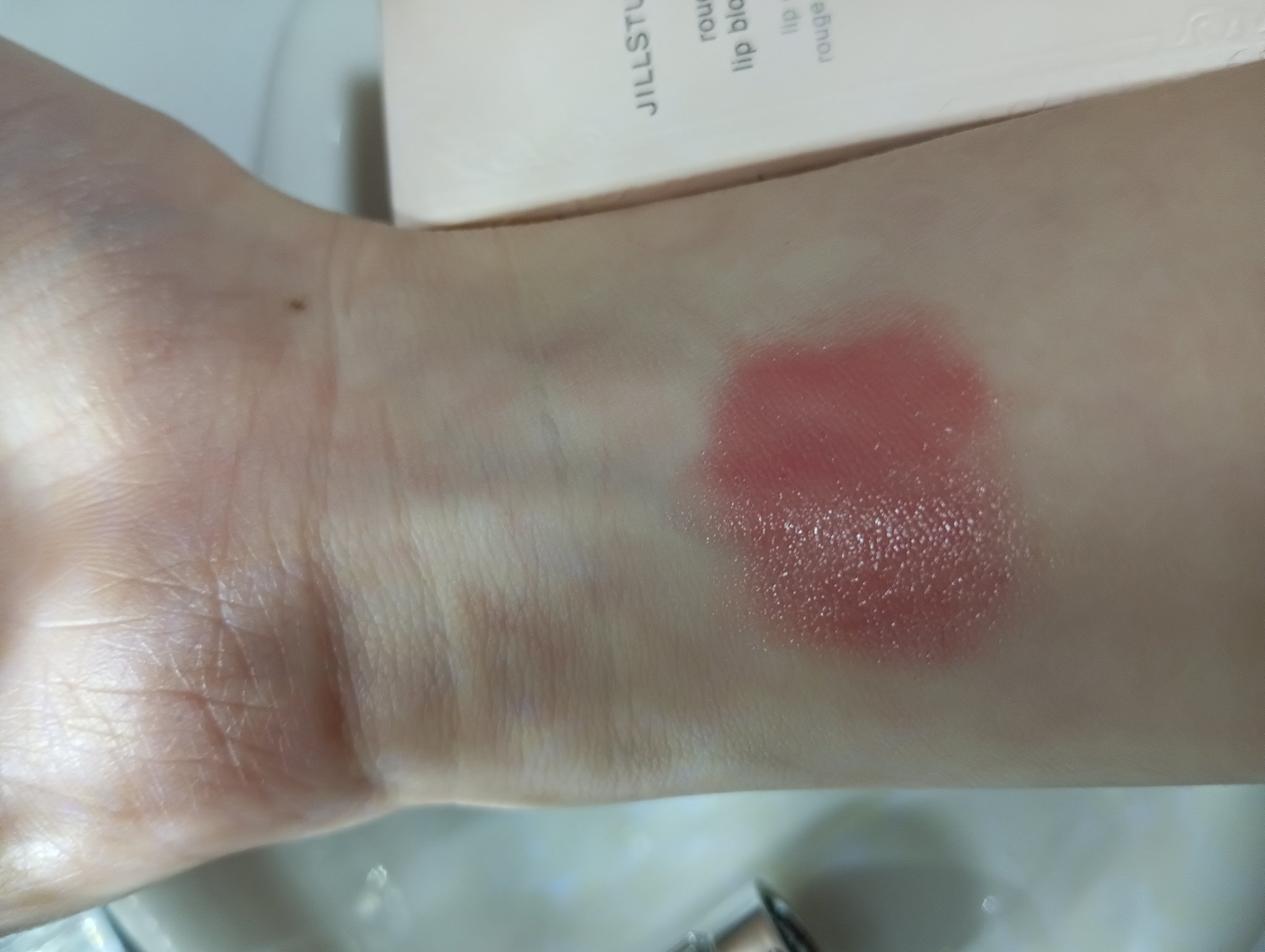 ジルスチュアート ルージュ リップブロッサム/JILL STUART/口紅を使ったクチコミ（3枚目）