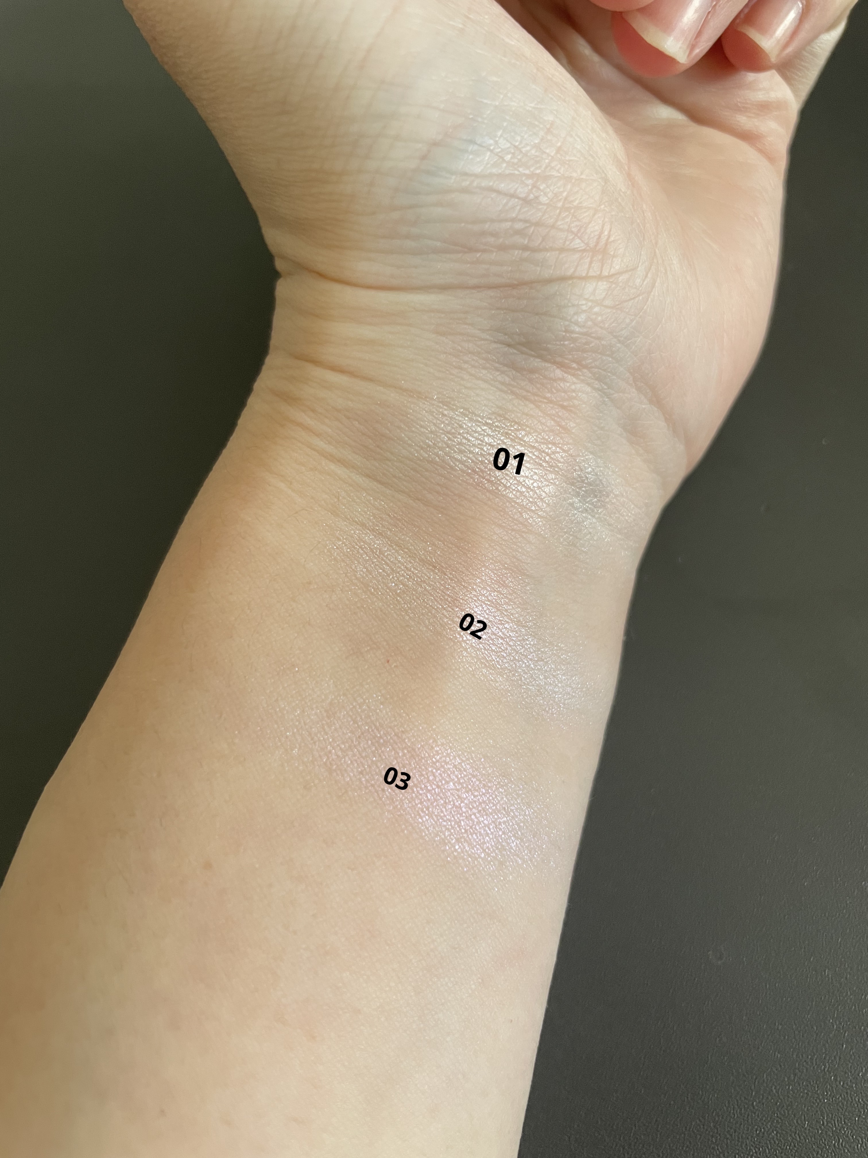 ムーングロウハイライター/キャンメイク/ハイライトを使ったクチコミ（3枚目）