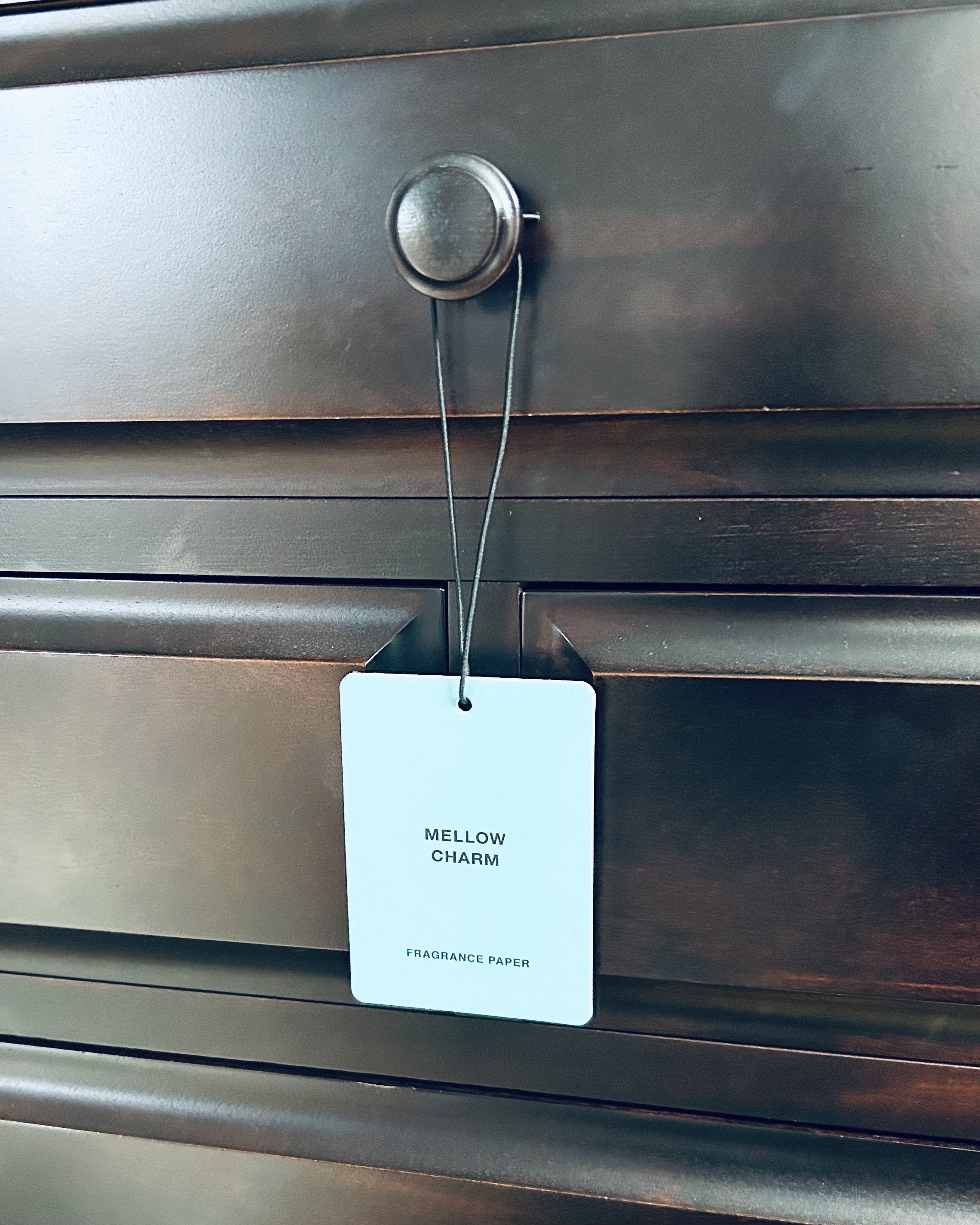 メロウチャーム　フレグランスペーパー　エレガントブルーローズの香り/MELLOW CHARM/その他を使ったクチコミ（2枚目）