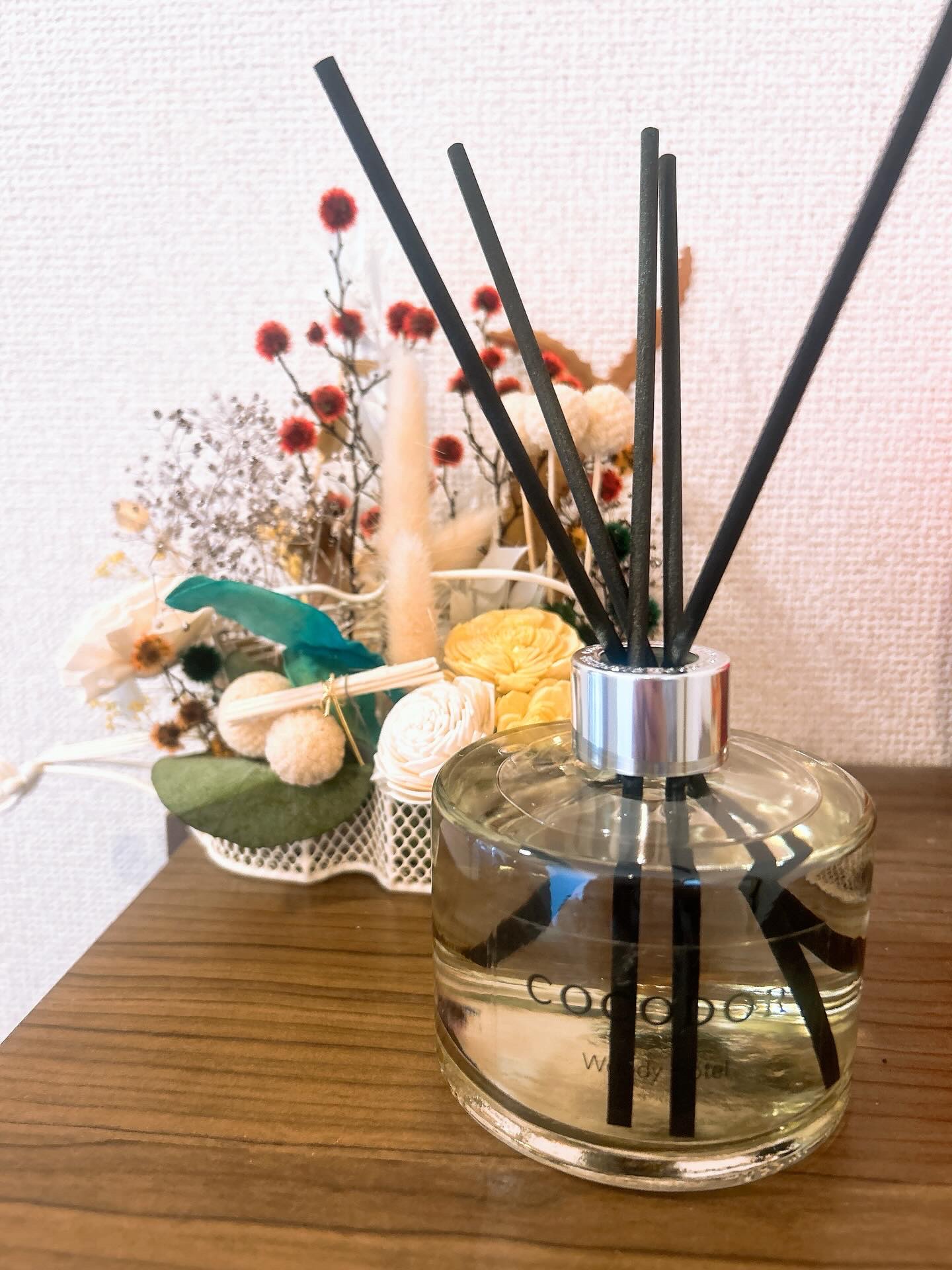 シグネチャー リードディフューザーウッディホテル/COCODOR/ルームフレグランスを使ったクチコミ（2枚目）
