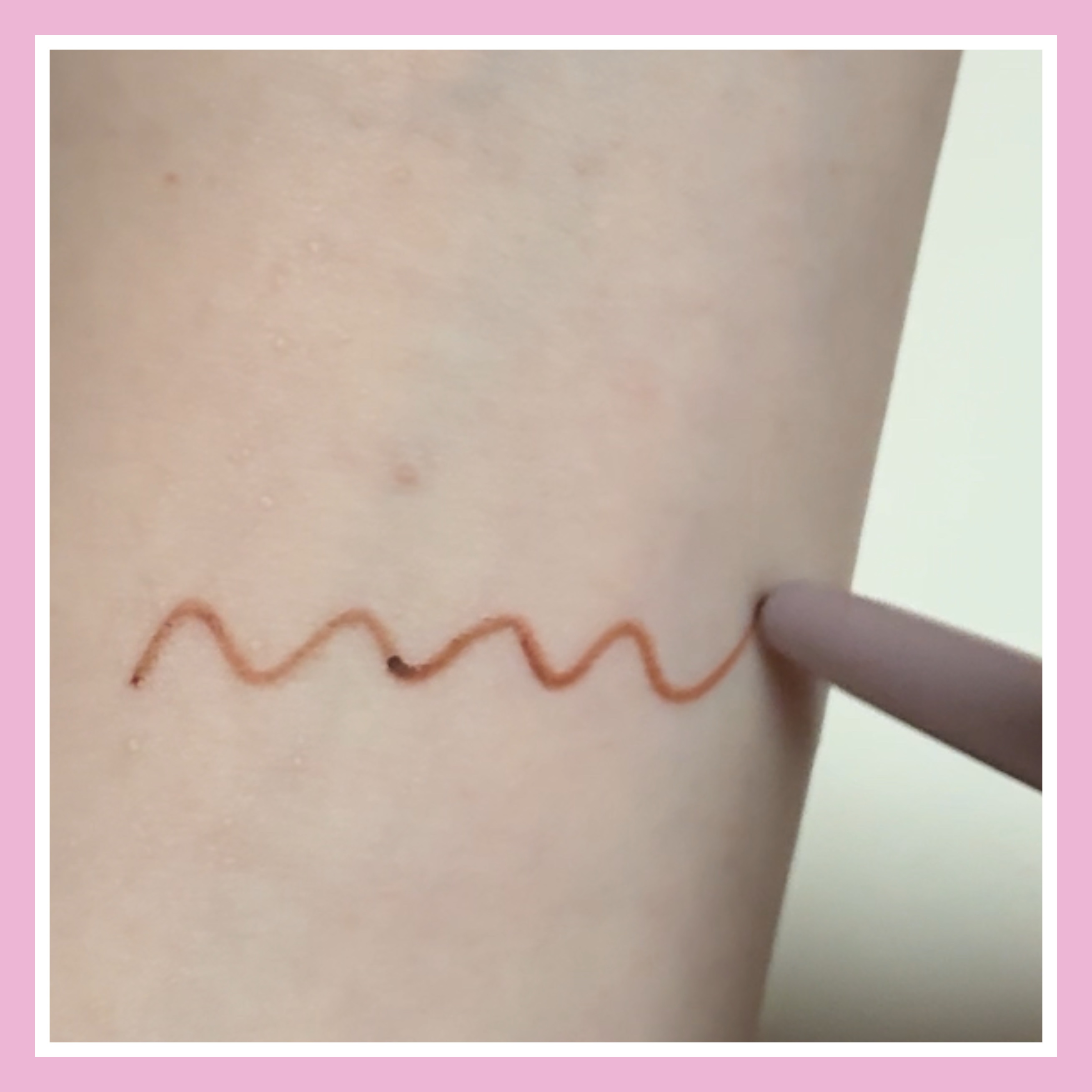 &.Wチャーム　アイライナー/DAISO/ペンシルアイライナーを使ったクチコミ（2枚目）