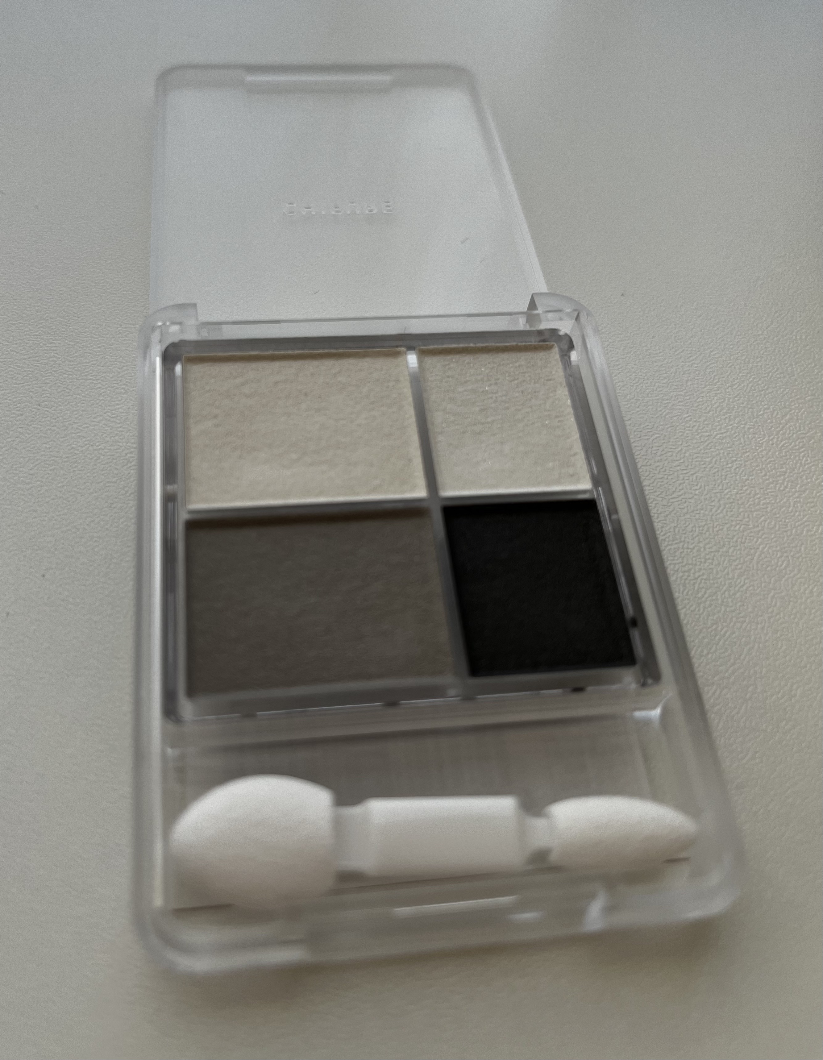 グラデーション アイシャドウ/ちふれ/アイシャドウパレットを使ったクチコミ（2枚目）